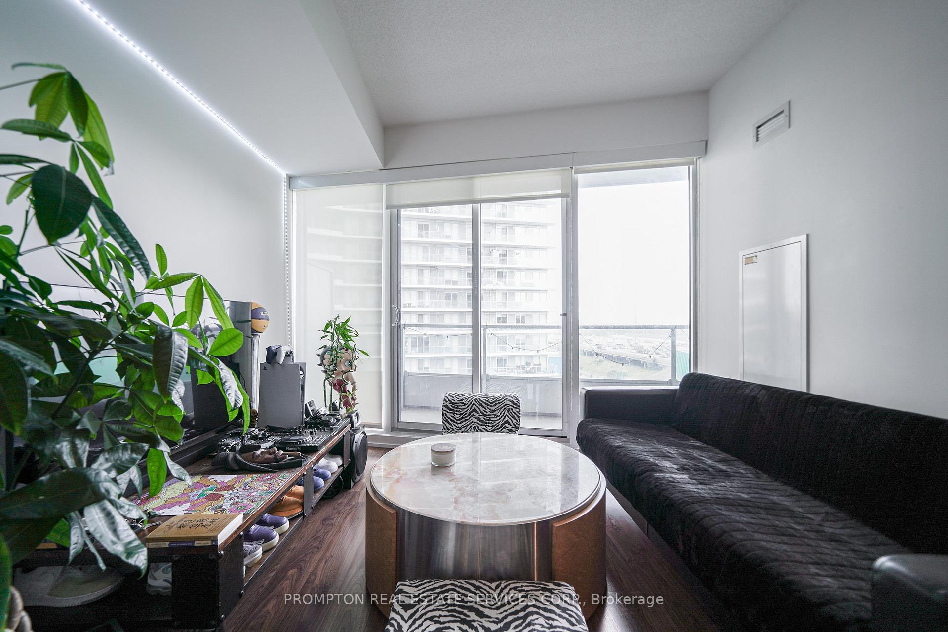 Photo 13 of Unit 506, 115 Mcmahon Drive, North York, Bayview Village — HOMEH