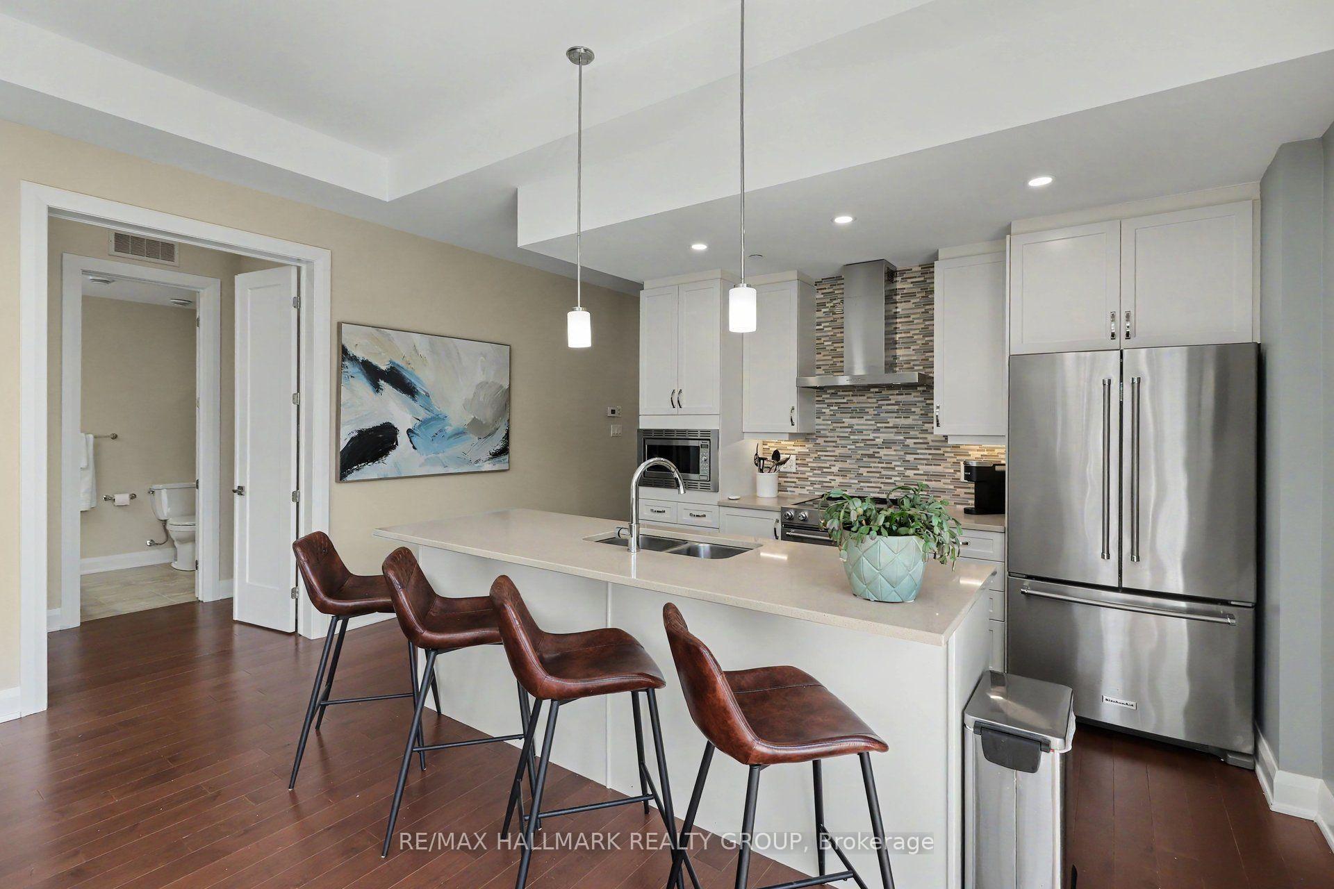 Photo 8 of Unit 202, 110 Cortile Private, Ottawa, Riverside South/Gloucester Glen — HOMEH