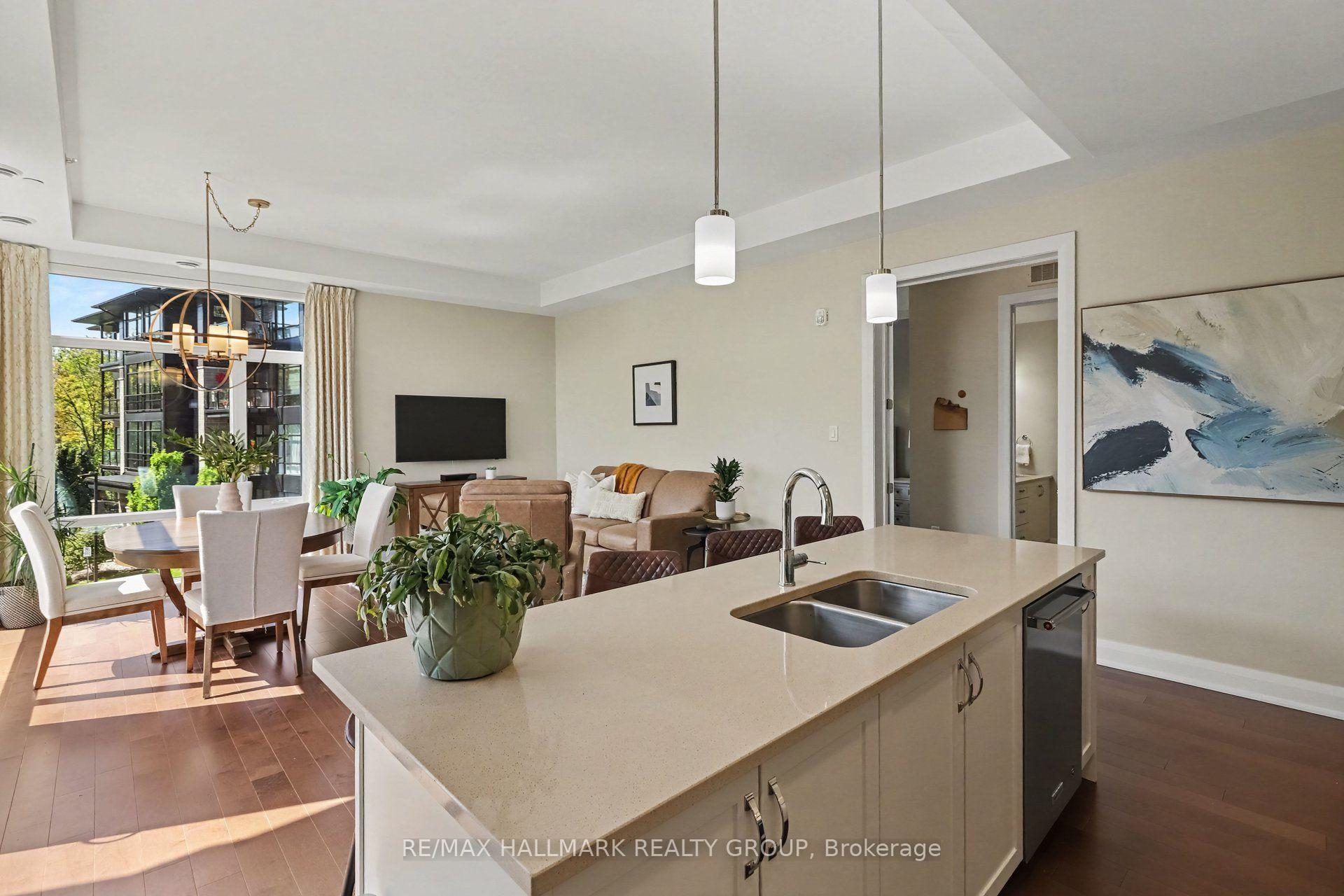 Photo 10 of Unit 202, 110 Cortile Private, Ottawa, Riverside South/Gloucester Glen — HOMEH