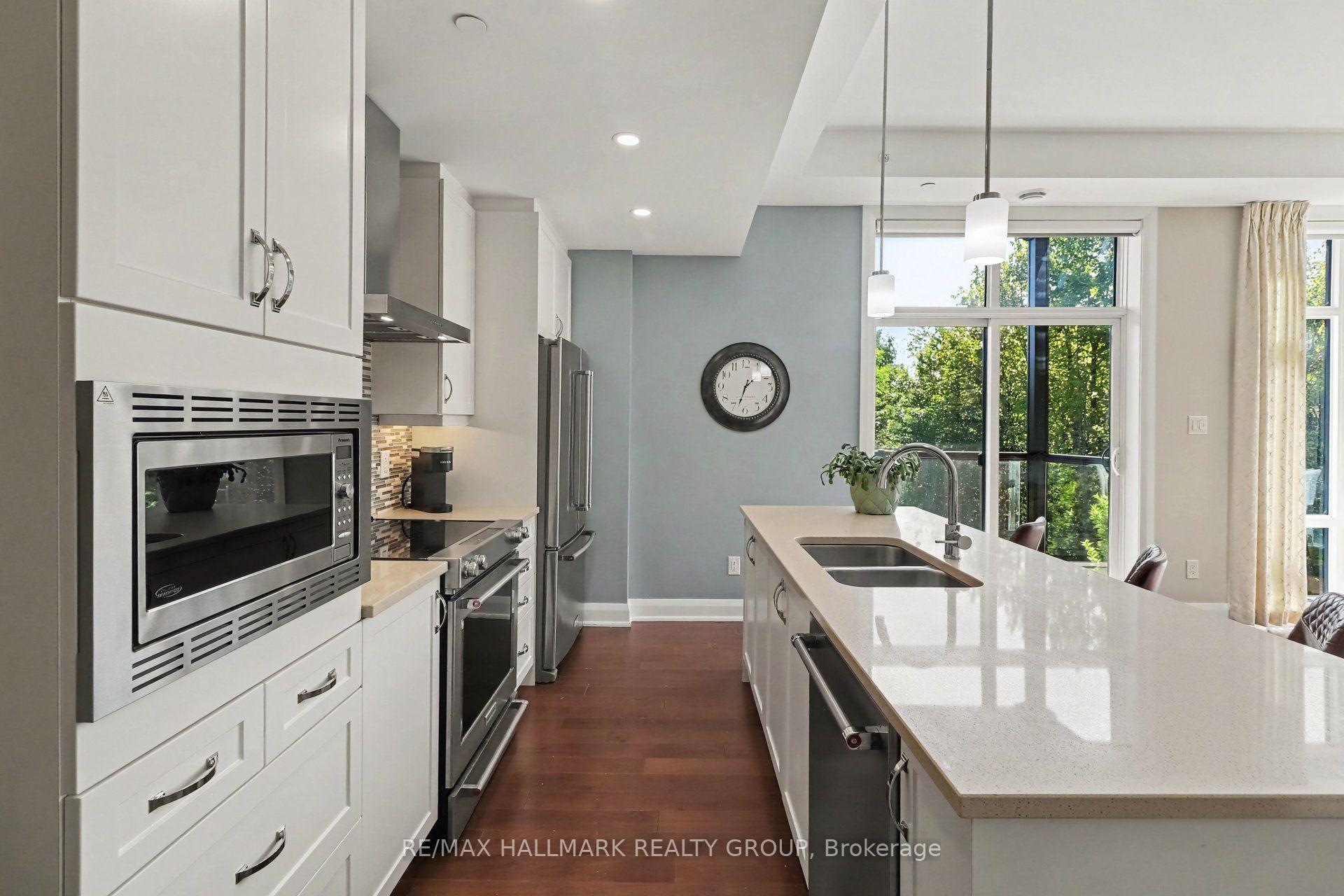 Photo 11 of Unit 202, 110 Cortile Private, Ottawa, Riverside South/Gloucester Glen — HOMEH