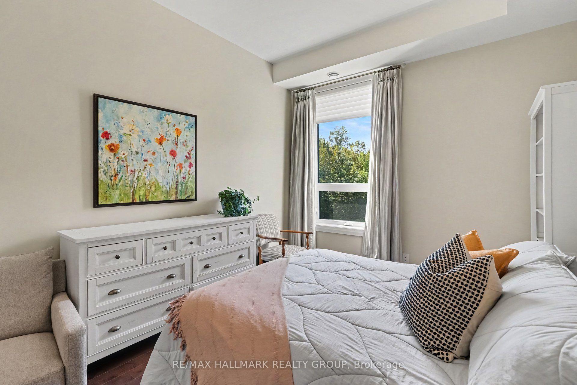 Photo 20 of Unit 202, 110 Cortile Private, Ottawa, Riverside South/Gloucester Glen — HOMEH