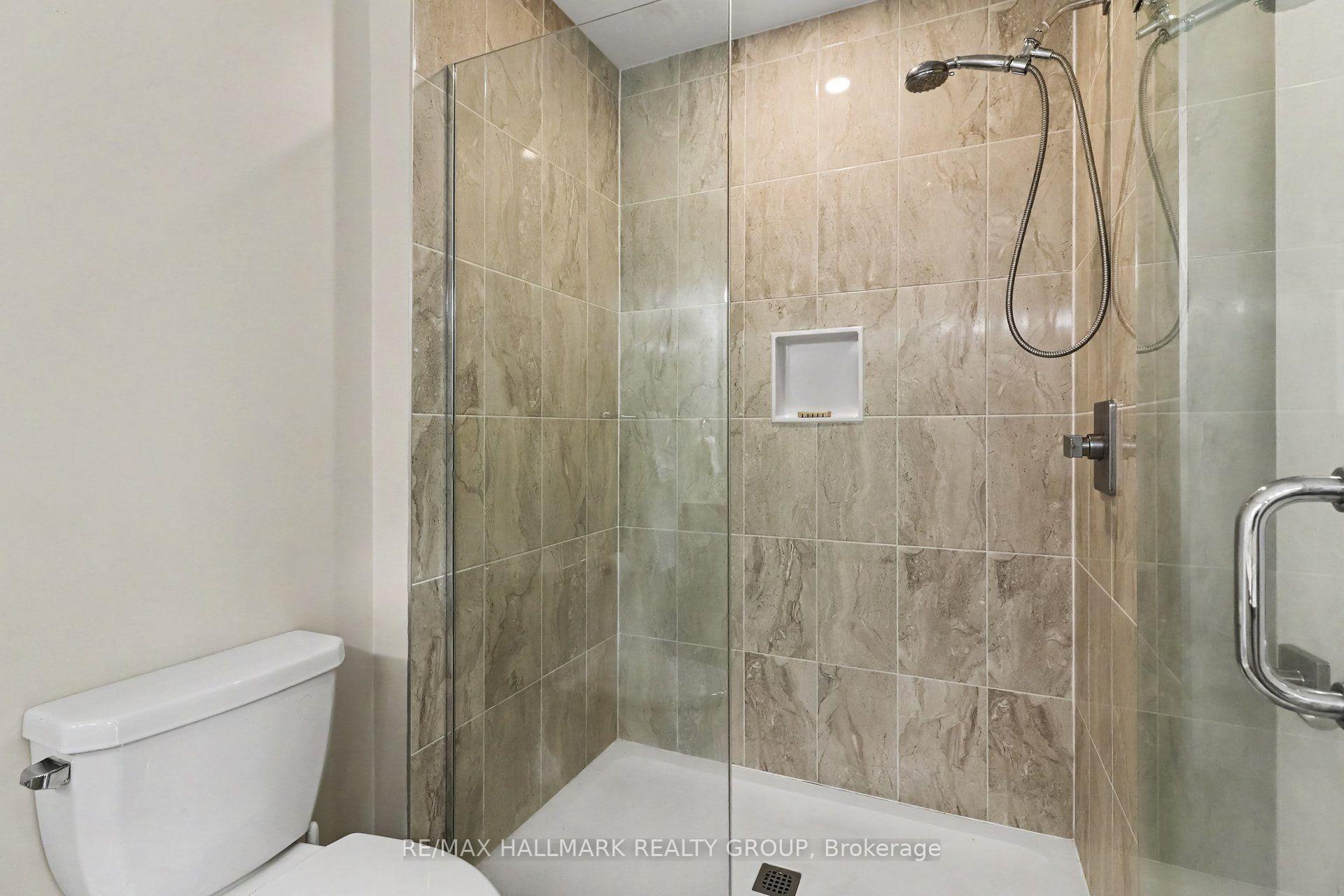 Photo 22 of Unit 202, 110 Cortile Private, Ottawa, Riverside South/Gloucester Glen — HOMEH
