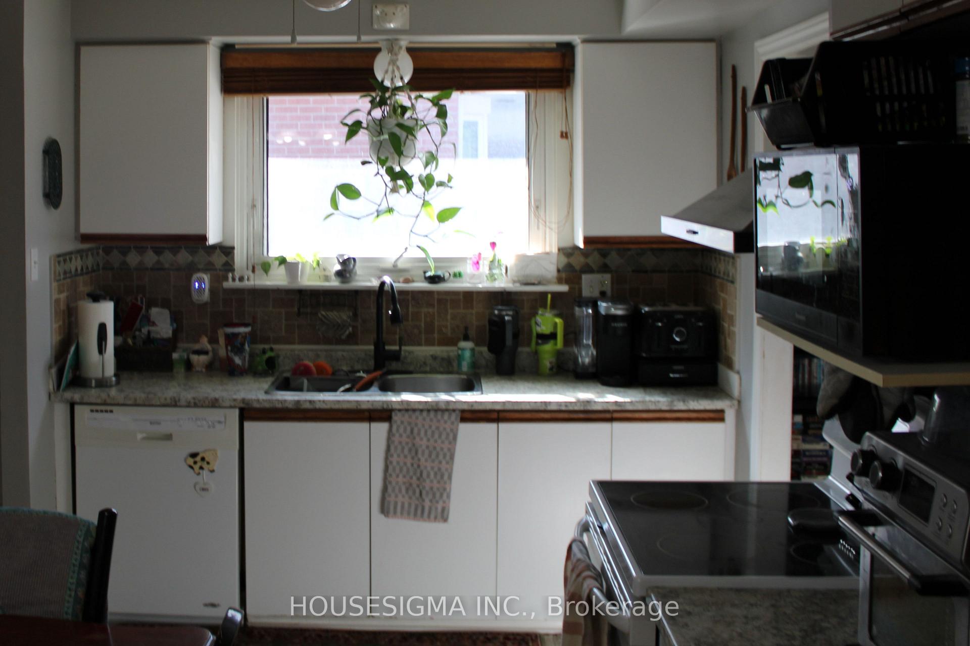 Photo 6 of 430 Harcourt Drive, Oshawa, Donevan — HOMEH