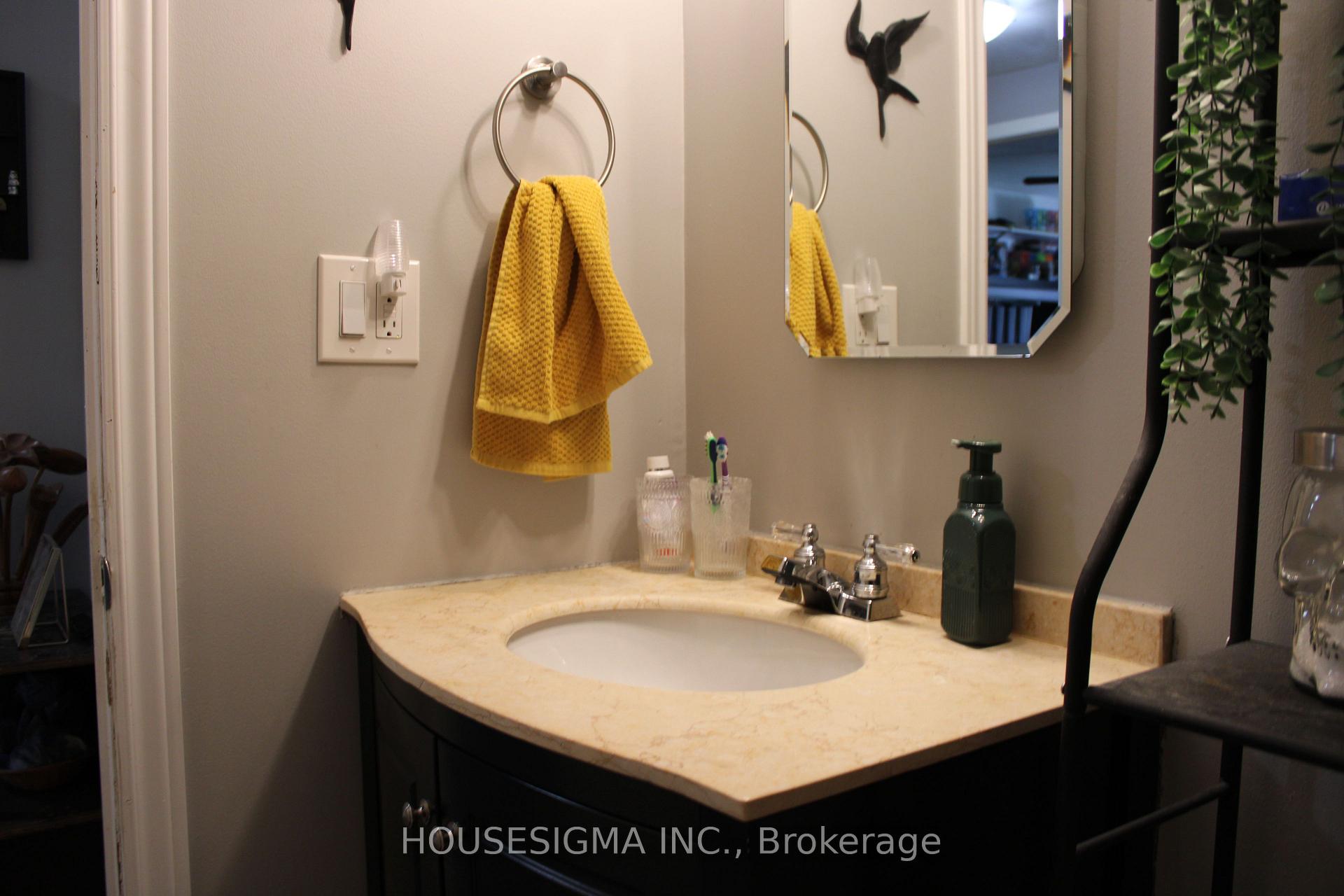 Photo 8 of 430 Harcourt Drive, Oshawa, Donevan — HOMEH