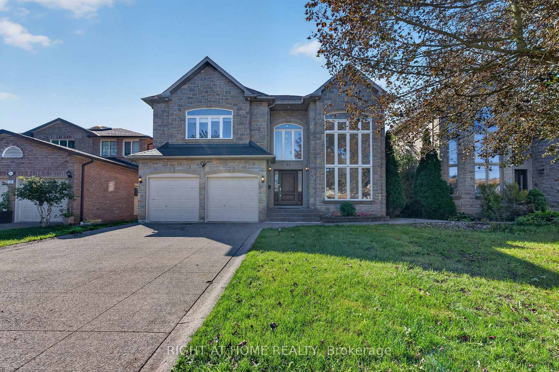 Photo 2 of 23 Mackay Drive, Richmond Hill, South Richvale — HOMEH