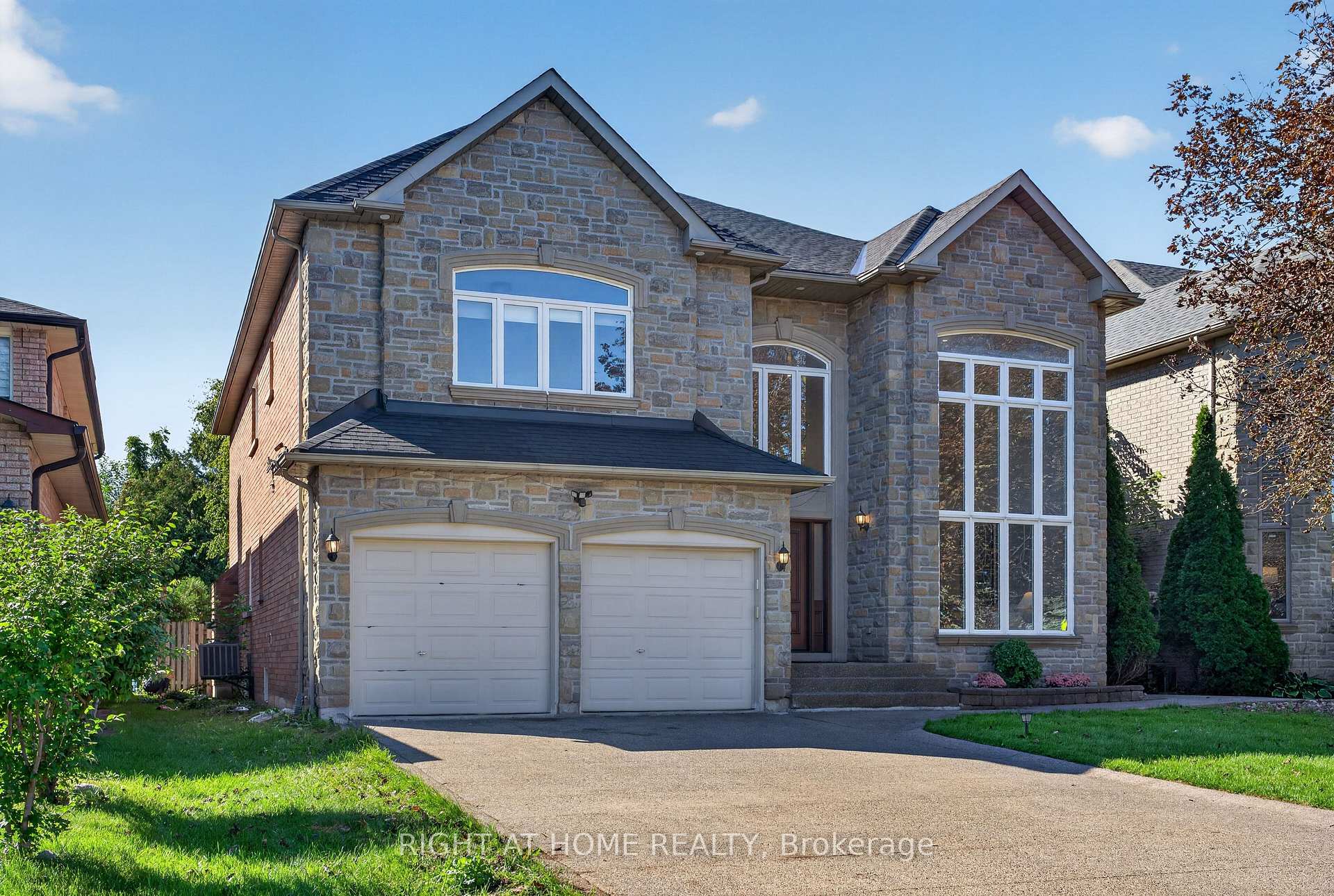 Photo 4 of 23 Mackay Drive, Richmond Hill, South Richvale — HOMEH