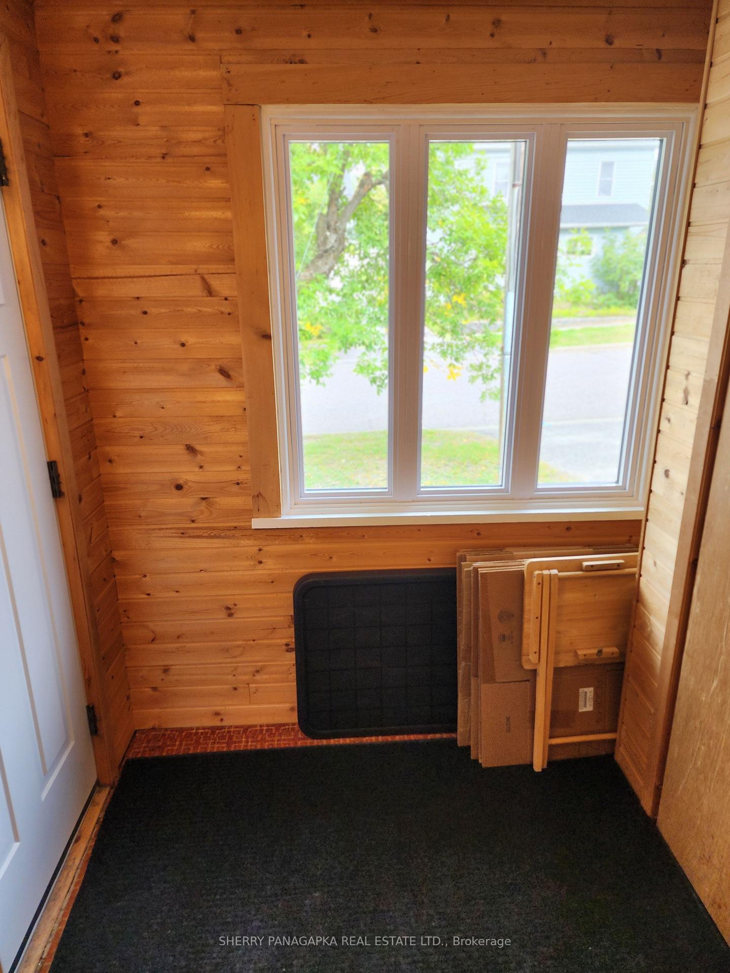 Photo 5 of 89 Second Street E, Kirkland Lake — HOMEH