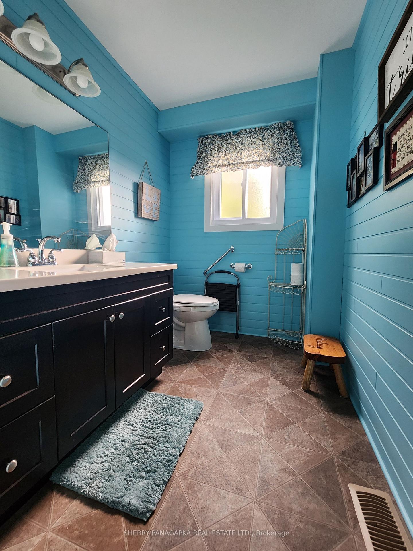 Photo 22 of 89 Second Street E, Kirkland Lake — HOMEH