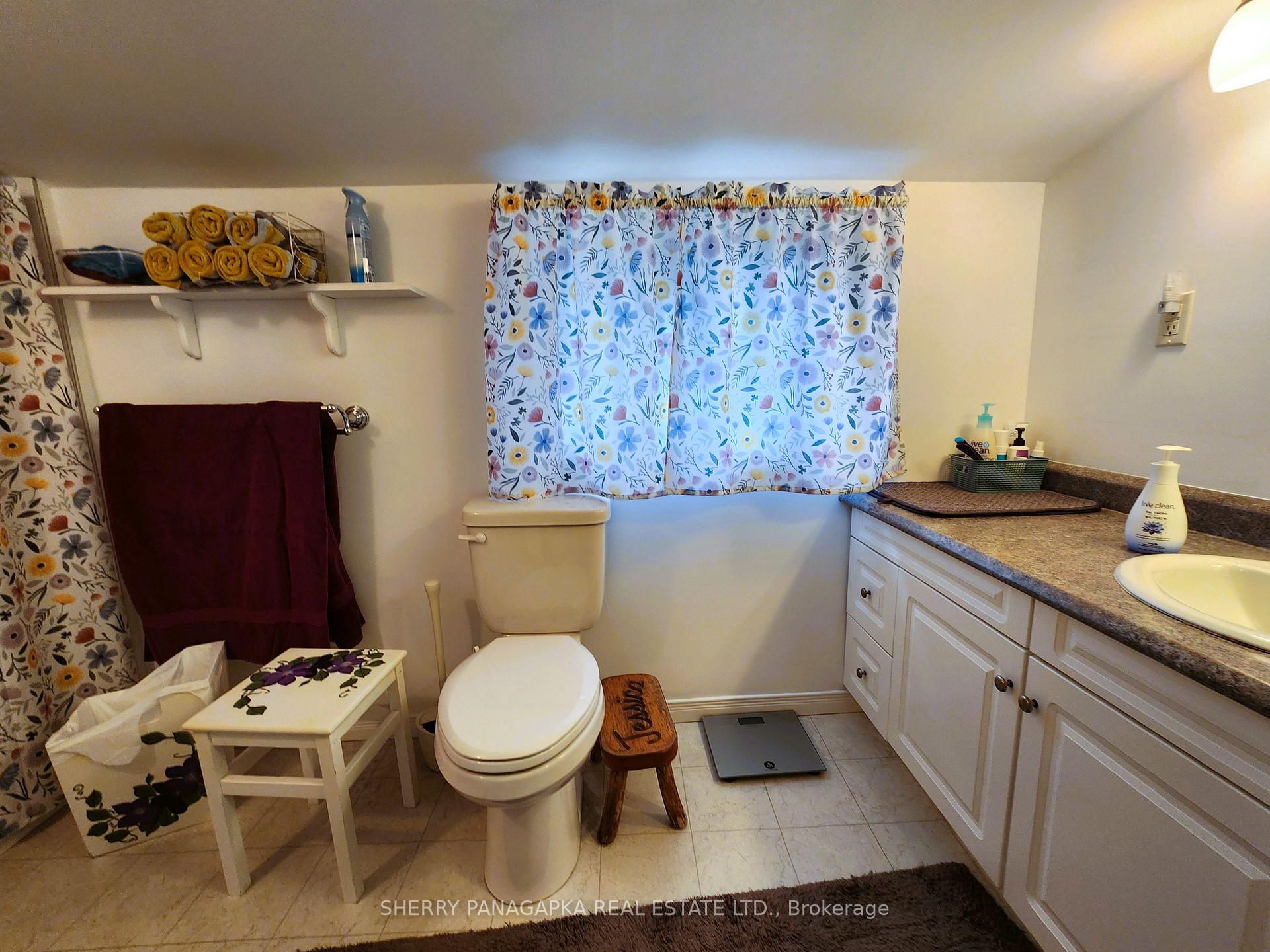 Photo 37 of 89 Second Street E, Kirkland Lake — HOMEH