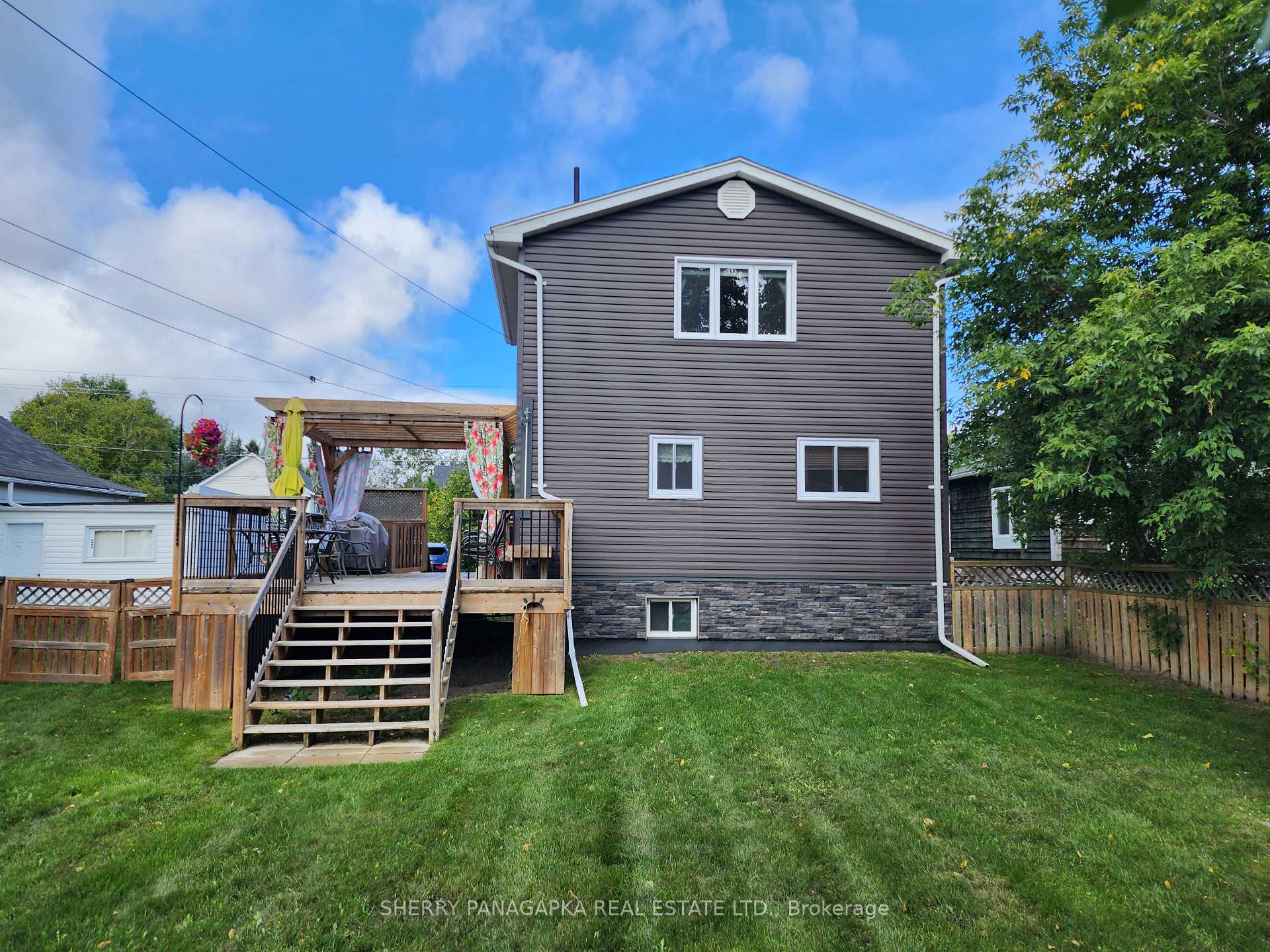 Photo 41 of 89 Second Street E, Kirkland Lake — HOMEH