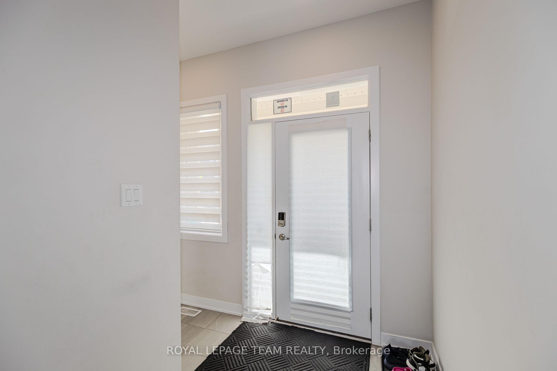 Photo 3 of 108 Beebalm Crescent, Ottawa, Barrhaven - Half Moon Bay — HOMEH