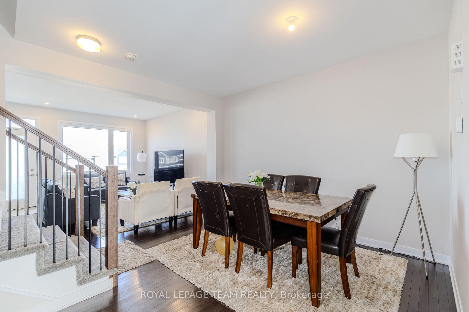 Photo 10 of 108 Beebalm Crescent, Ottawa, Barrhaven - Half Moon Bay — HOMEH