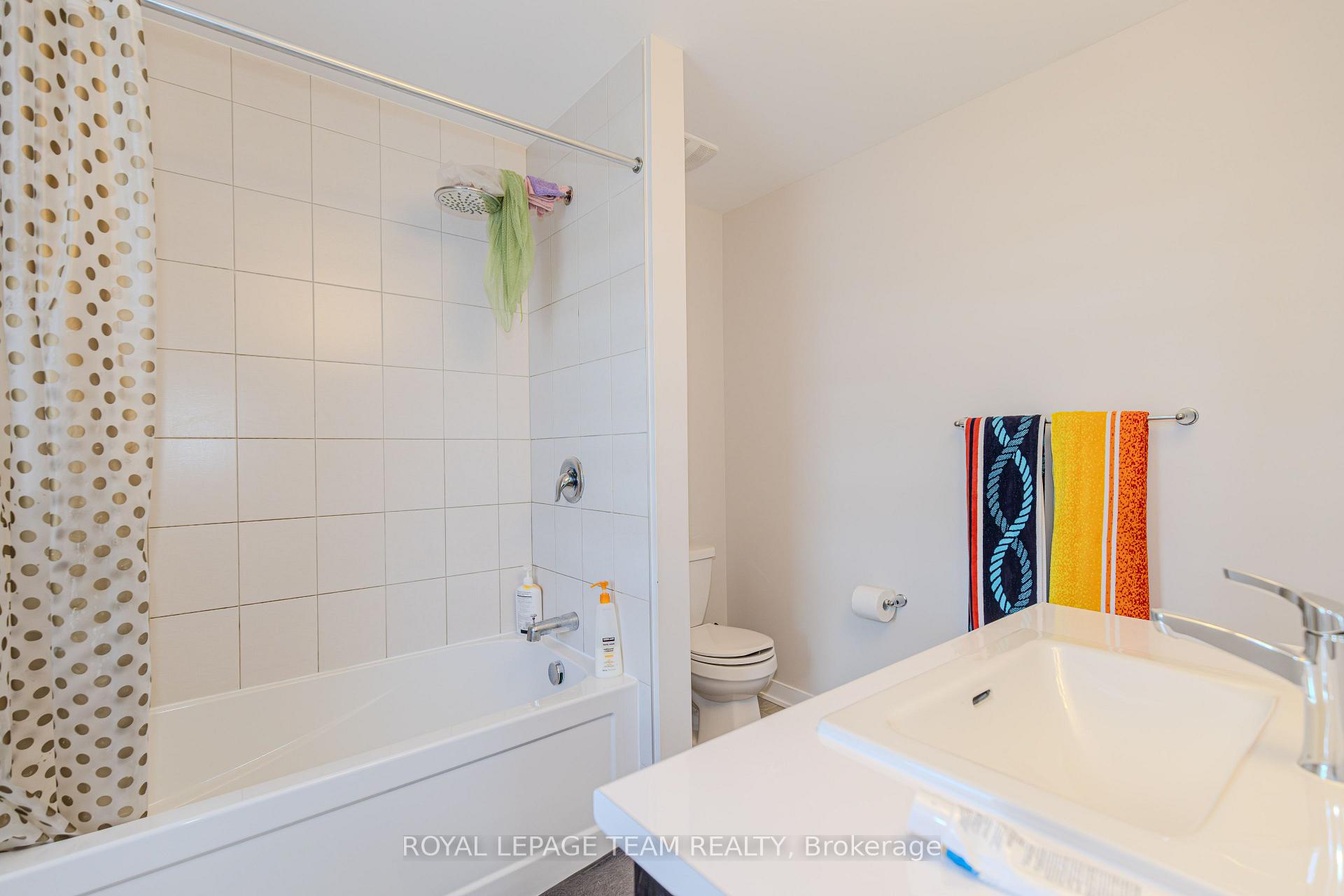 Photo 23 of 108 Beebalm Crescent, Ottawa, Barrhaven - Half Moon Bay — HOMEH