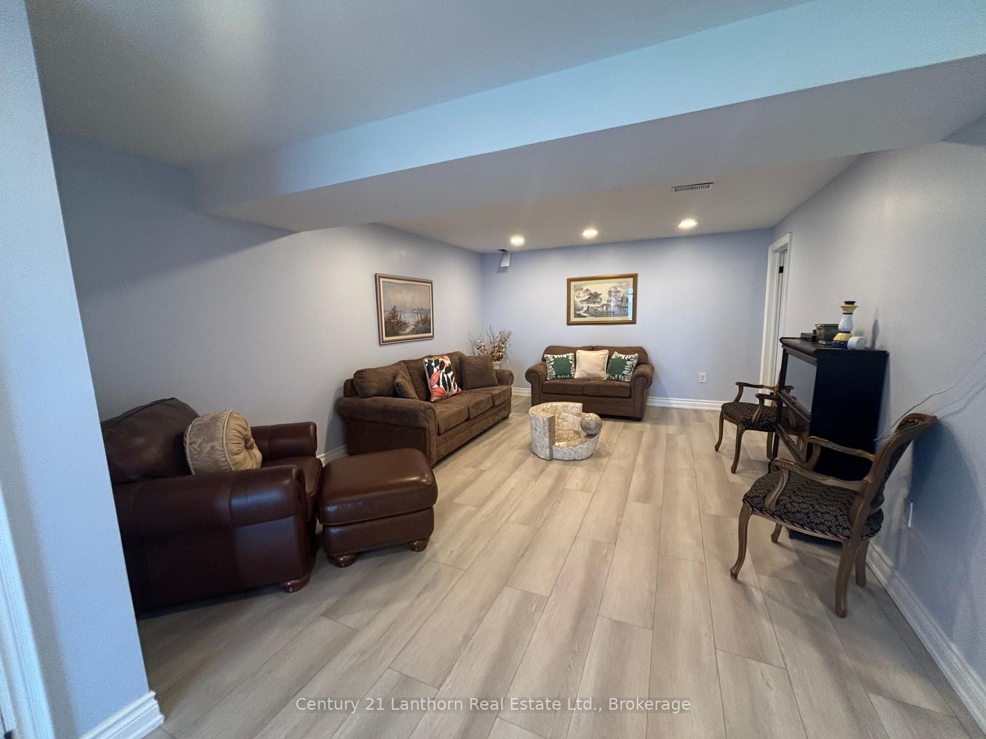 Photo 3 of Unit Lower Unit, 3 Solmes Street, Prince Edward County, Sophiasburg Ward — HOMEH