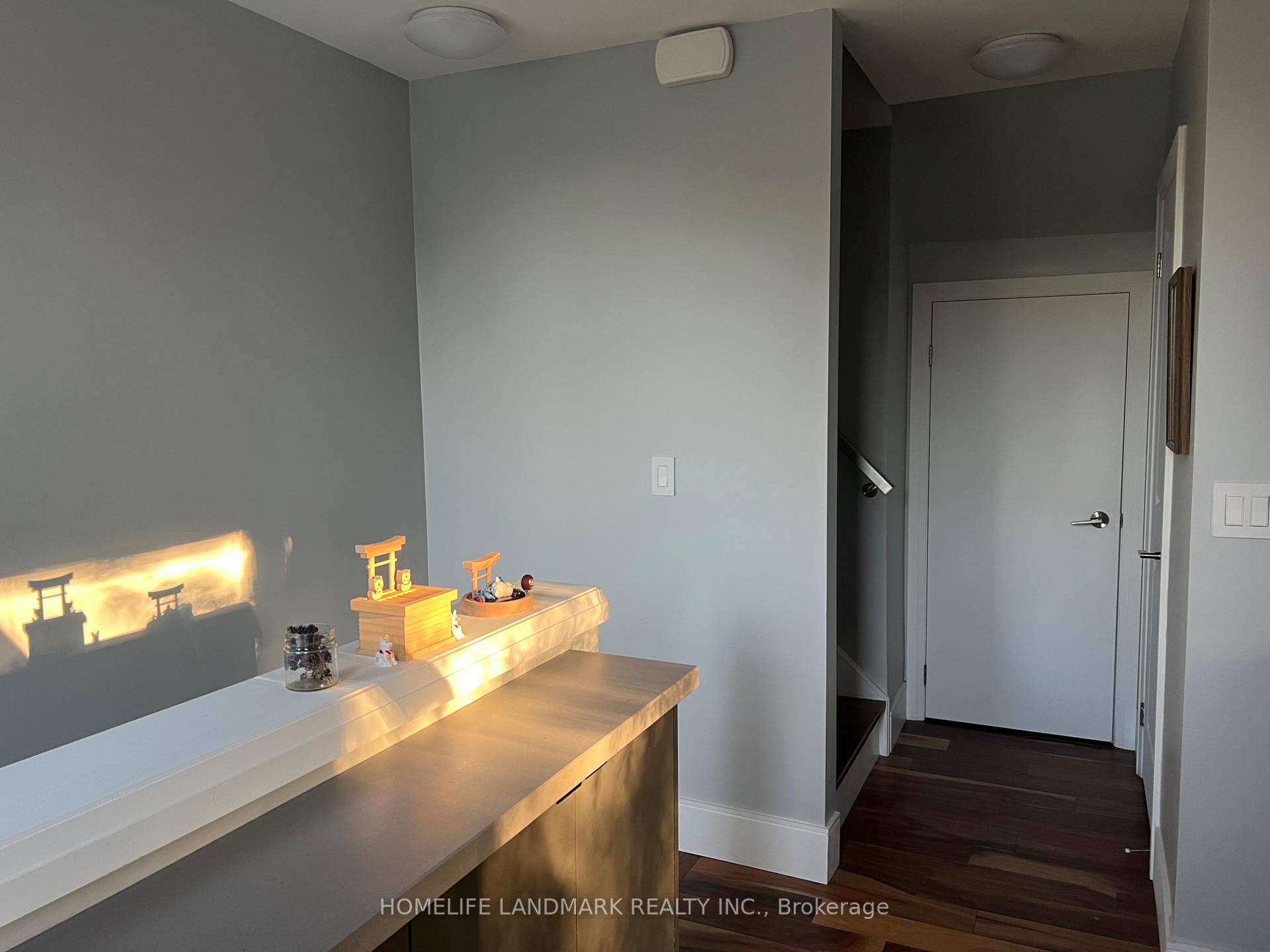 Photo 5 of Unit TH03, 780 Sheppard Avenue E, North York, Bayview Village — HOMEH