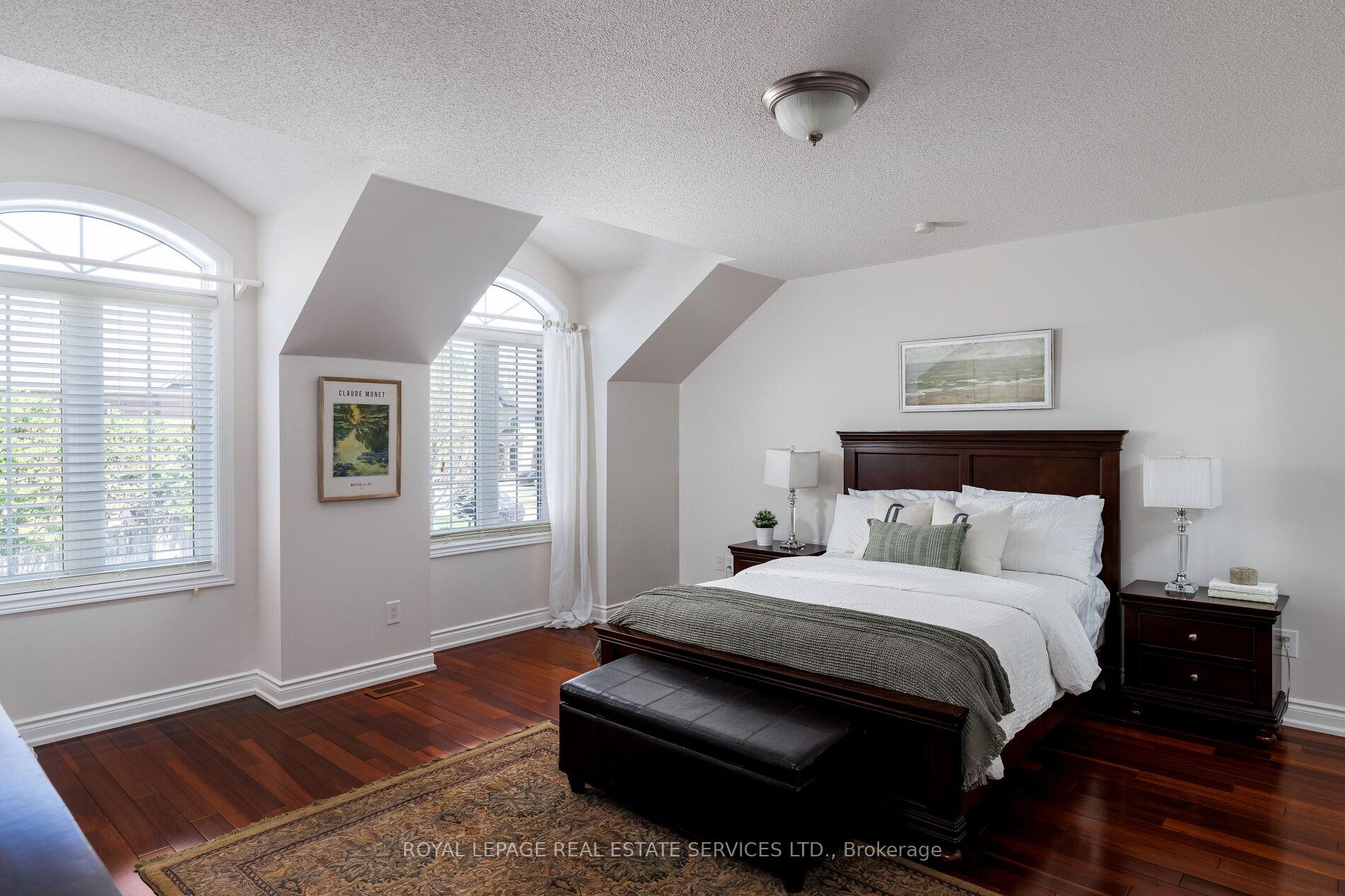 Photo 24 of 147 Innville Crescent, Oakville, Bronte — HOMEH