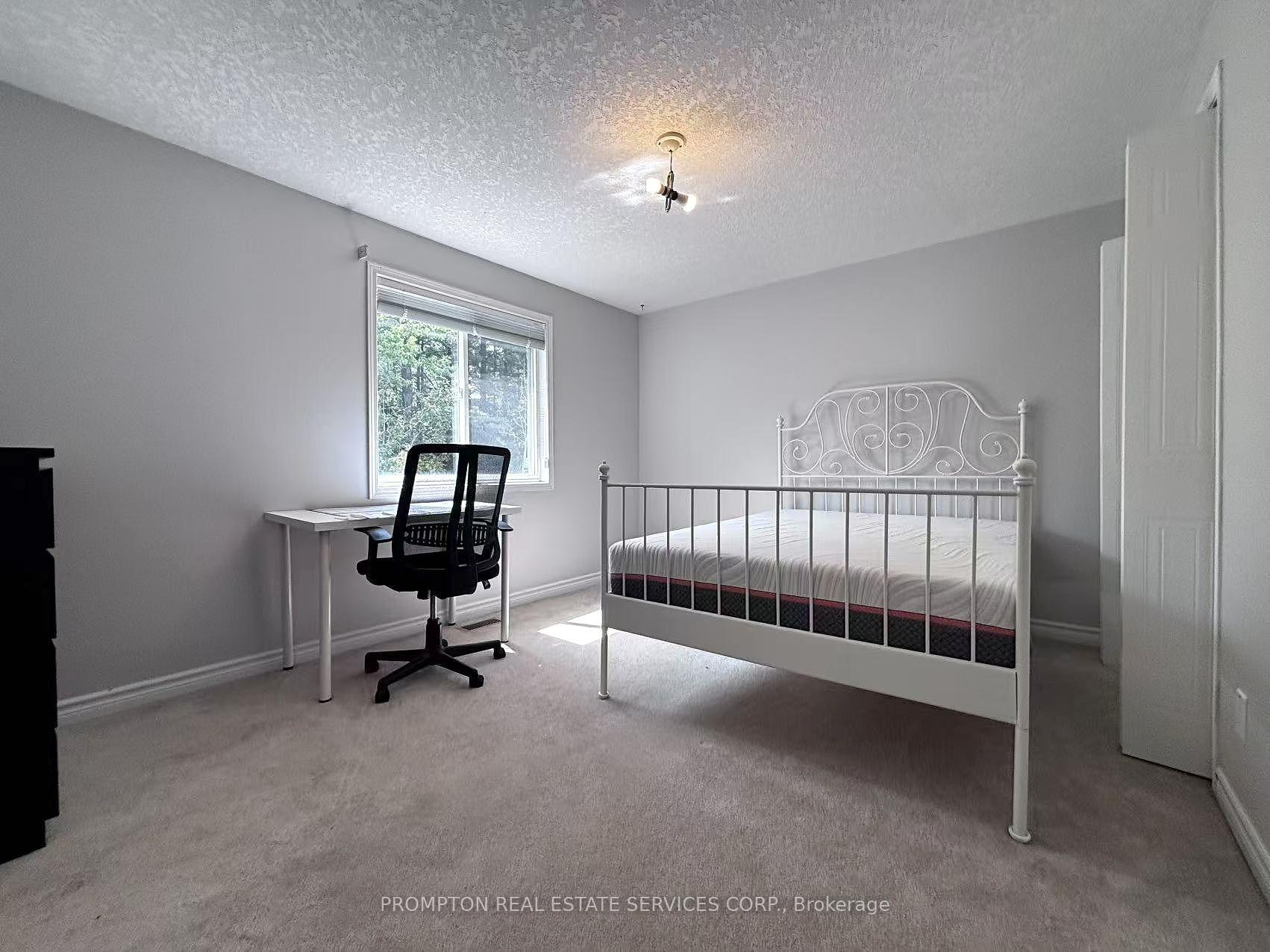 Photo 8 of 487 Laurel Gate Drive, Waterloo, Laurelwood — HOMEH