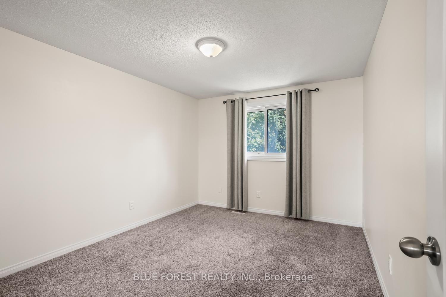 Photo 35 of Unit 16, 25 Erica Crescent, London, South X — HOMEH