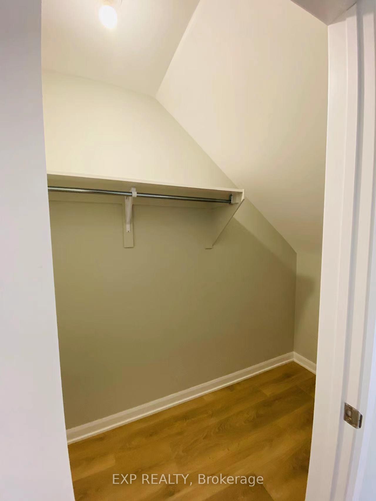 Photo 6 of 1075 Speedvale Court, Ottawa, Kanata - Kanata Lakes/Heritage Hills — HOMEH