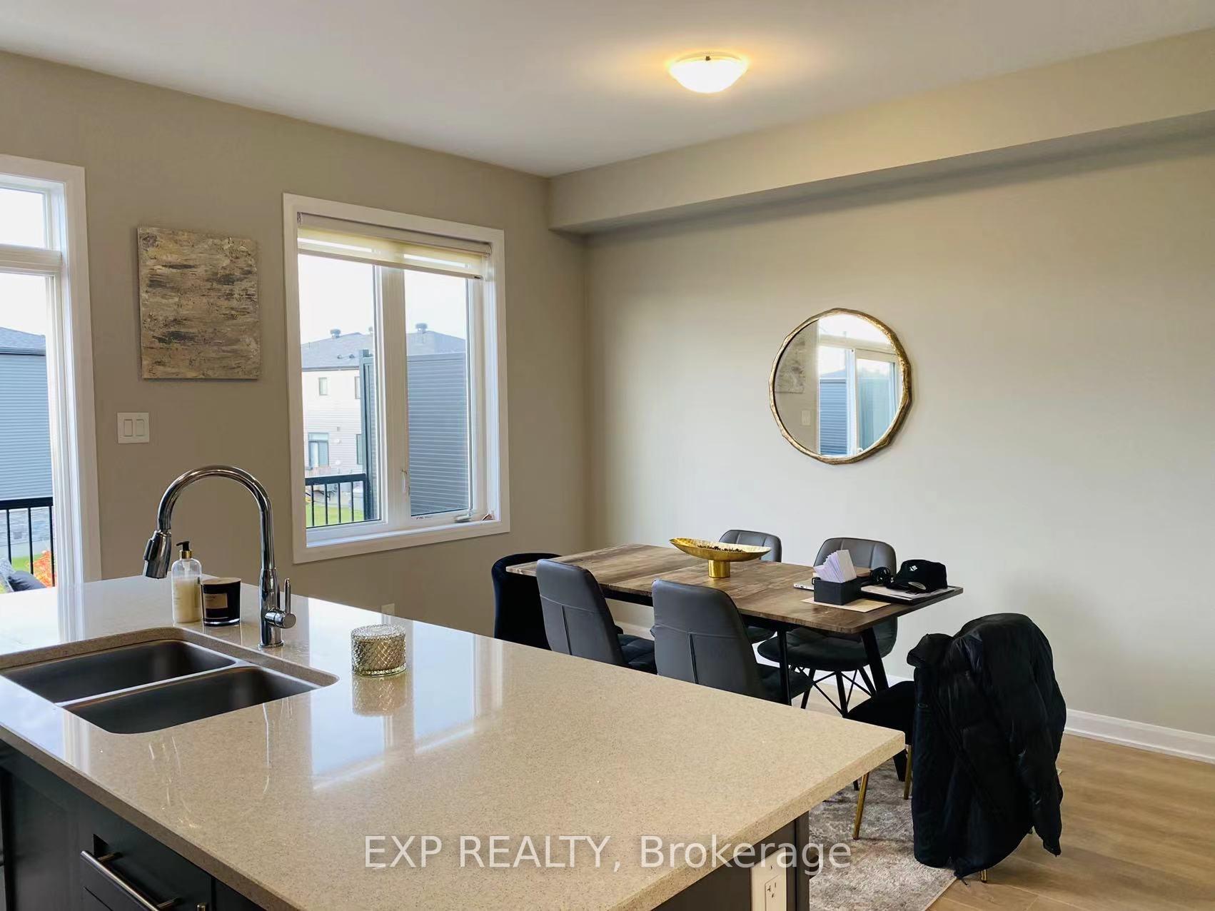 Photo 11 of 1075 Speedvale Court, Ottawa, Kanata - Kanata Lakes/Heritage Hills — HOMEH