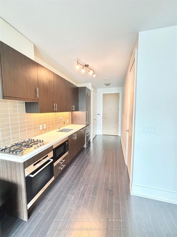 Photo 7 of Unit 1029, 39 Queens Quay E, Toronto, Waterfront Communities — HOMEH