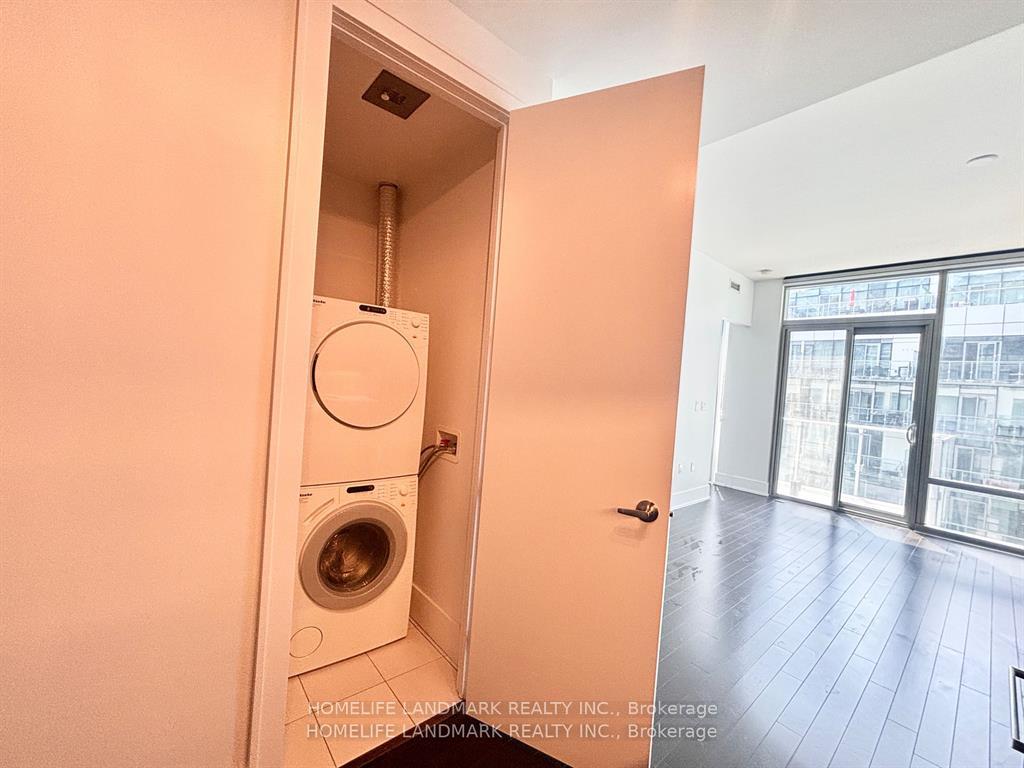 Photo 13 of Unit 1029, 39 Queens Quay E, Toronto, Waterfront Communities — HOMEH