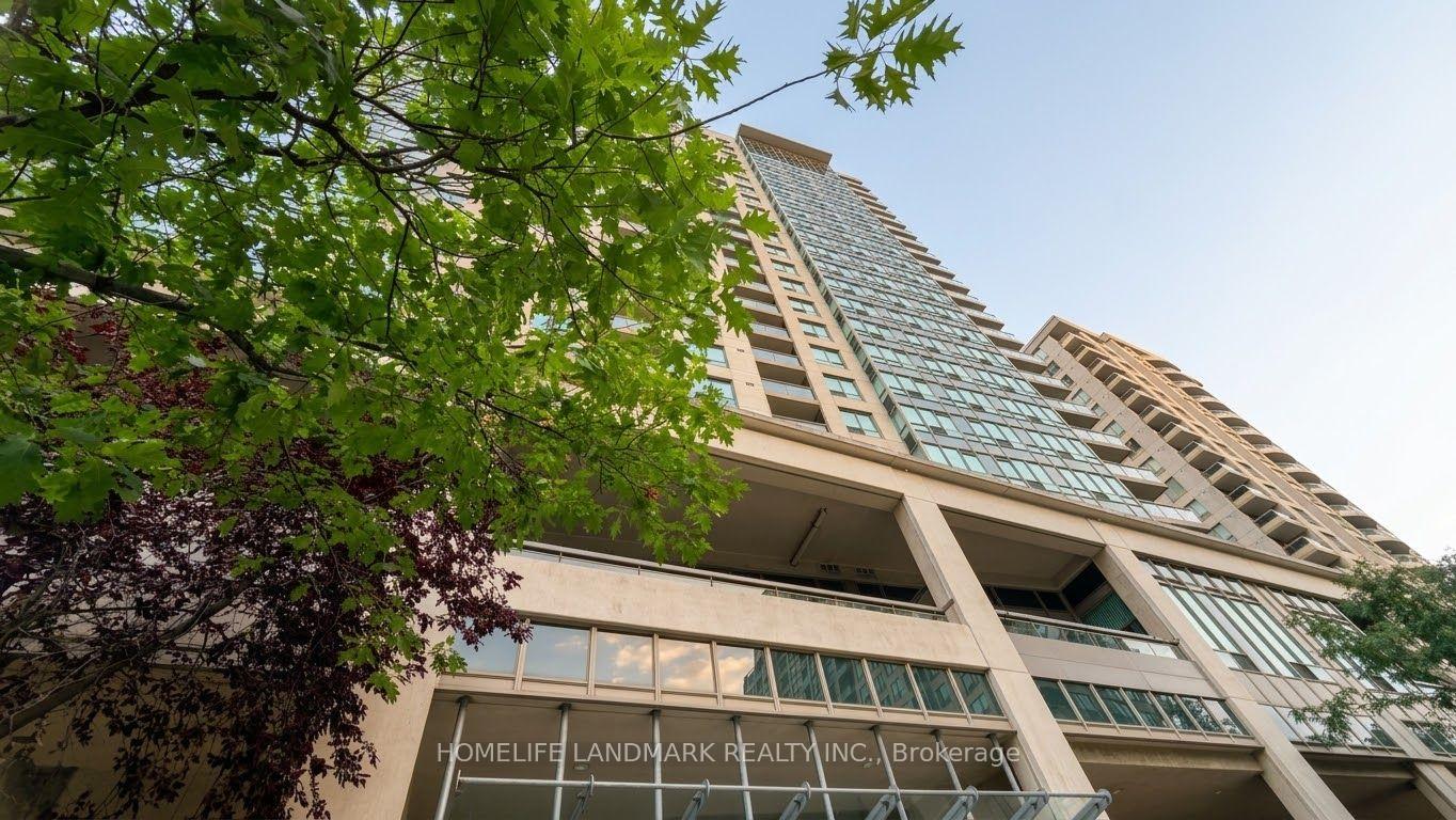 Front of Unit 312, 18 Parkview Avenue