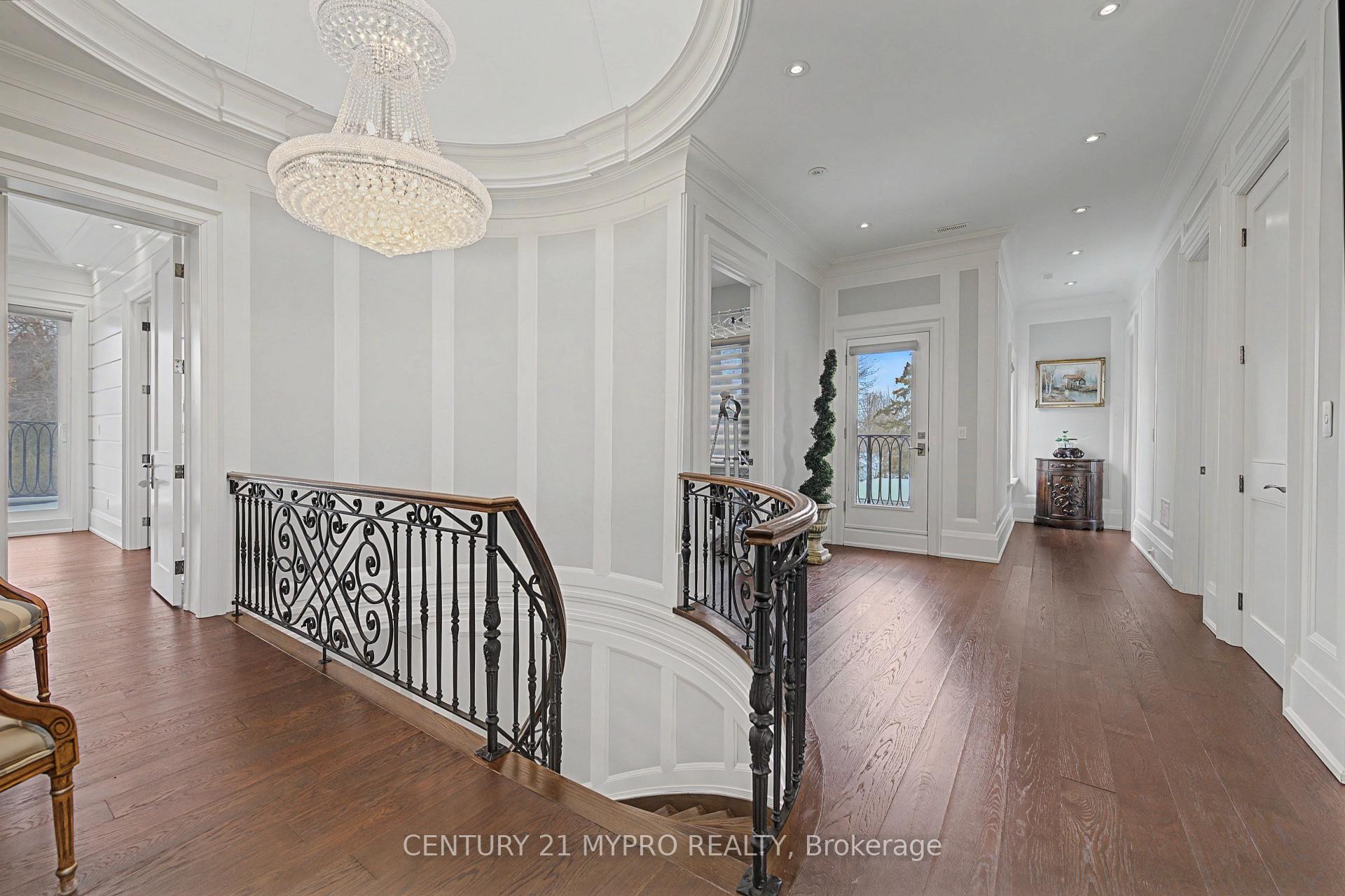 Photo 19 of 20 Uplands Avenue, Vaughan, Uplands — HOMEH