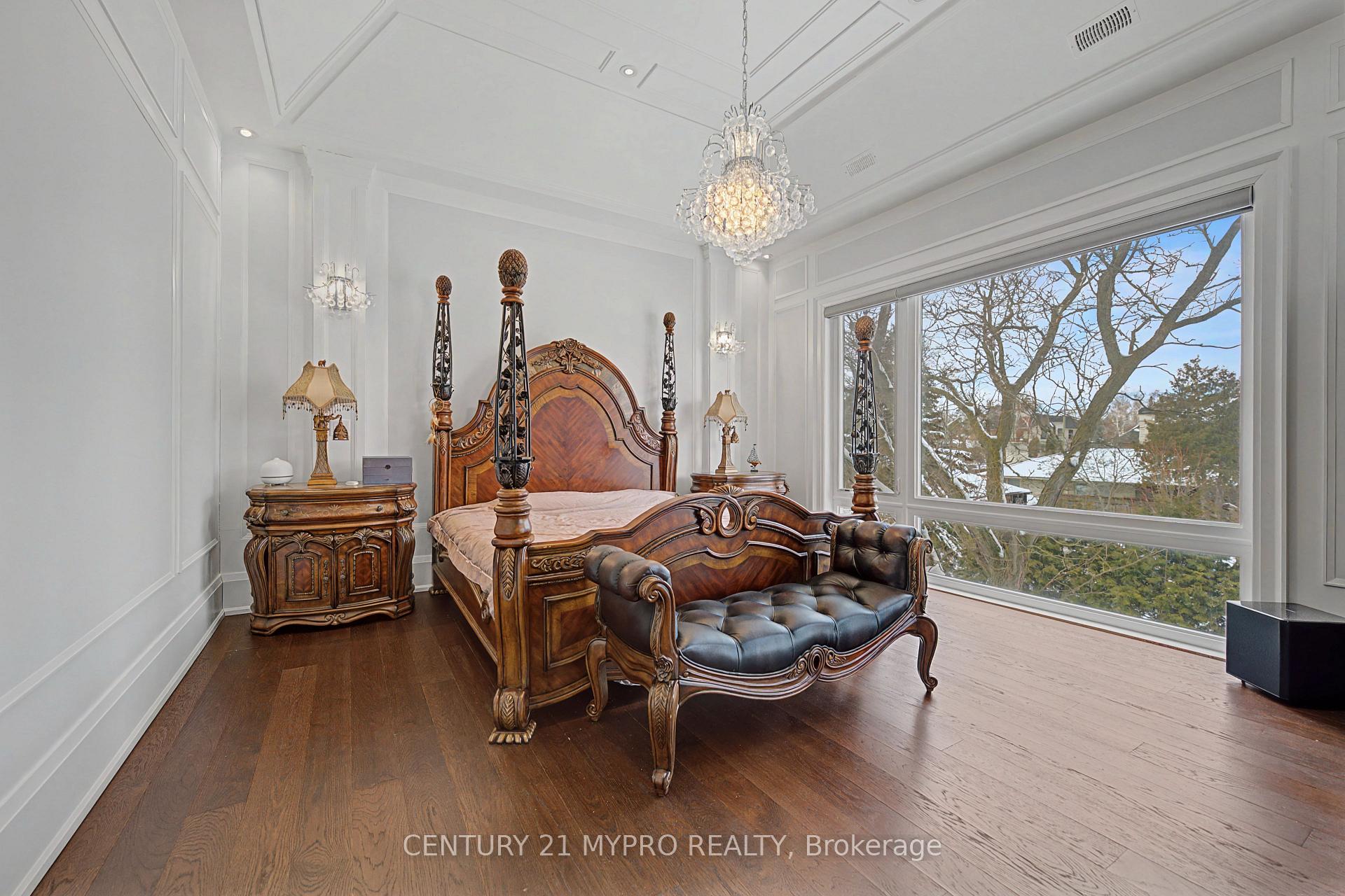 Photo 21 of 20 Uplands Avenue, Vaughan, Uplands — HOMEH