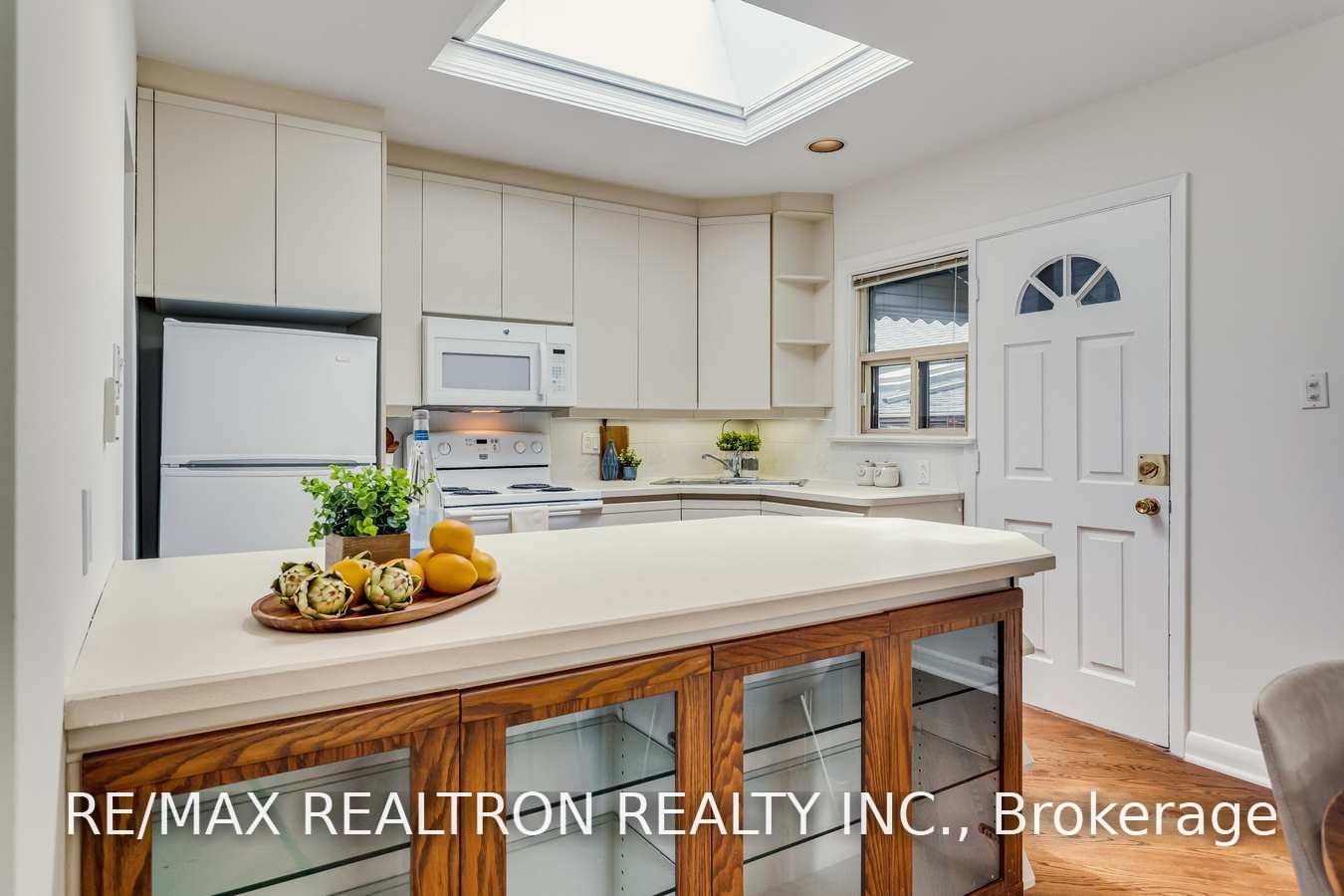 Photo 9 of Unit (Main Floor), 100 Meldazy Drive, Scarborough, Bendale — HOMEH
