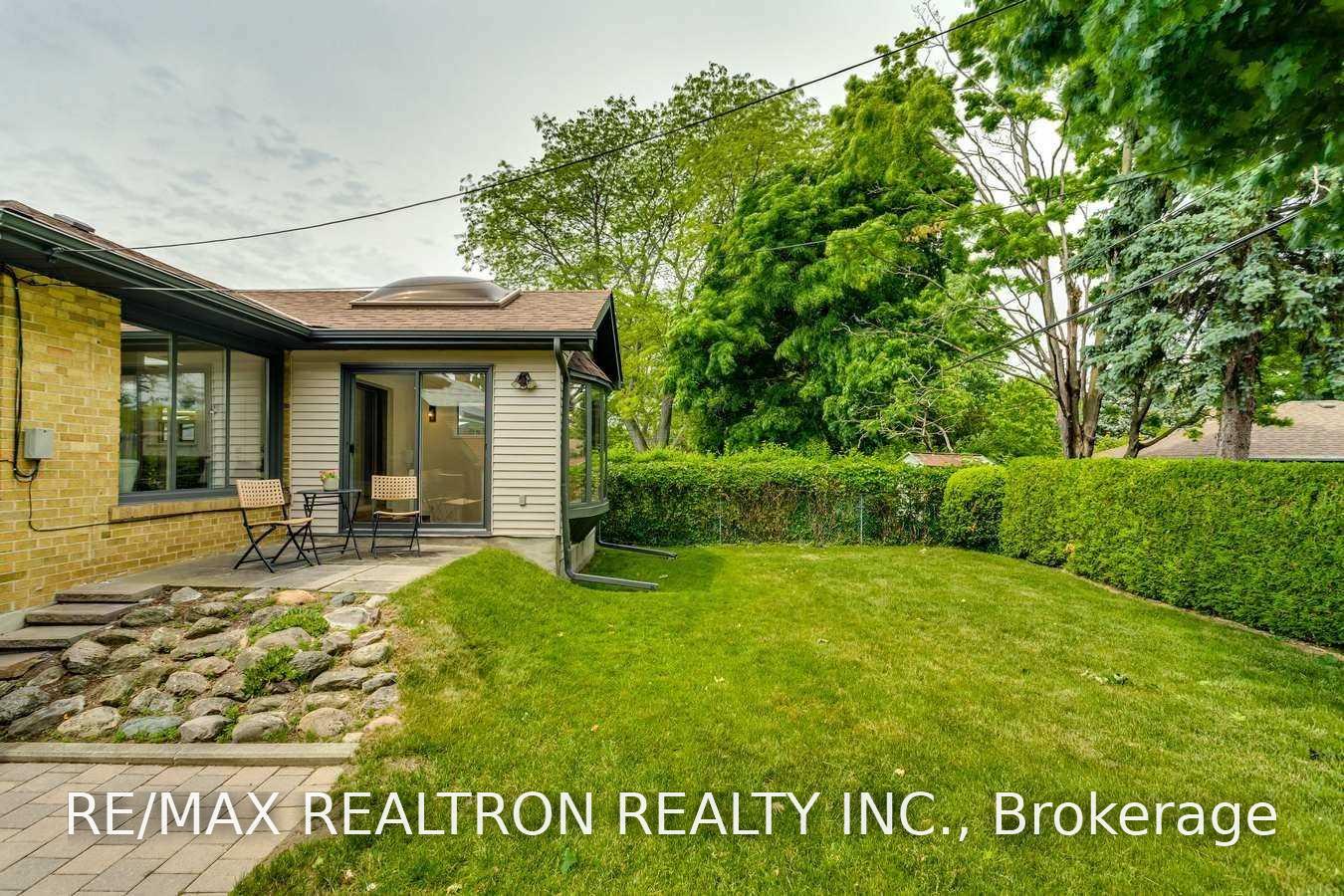 Photo 18 of Unit (Main Floor), 100 Meldazy Drive, Scarborough, Bendale — HOMEH