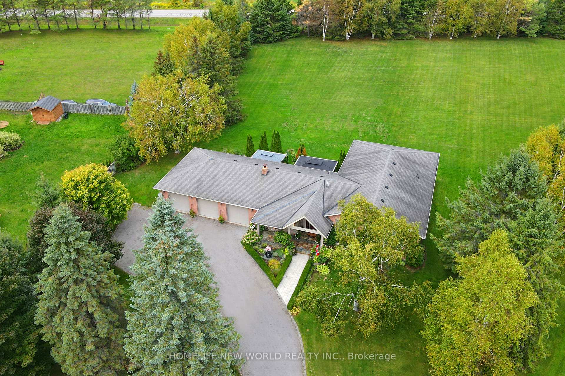 Photo 6 of 38 Audubon Way, Georgina, Baldwin — HOMEH