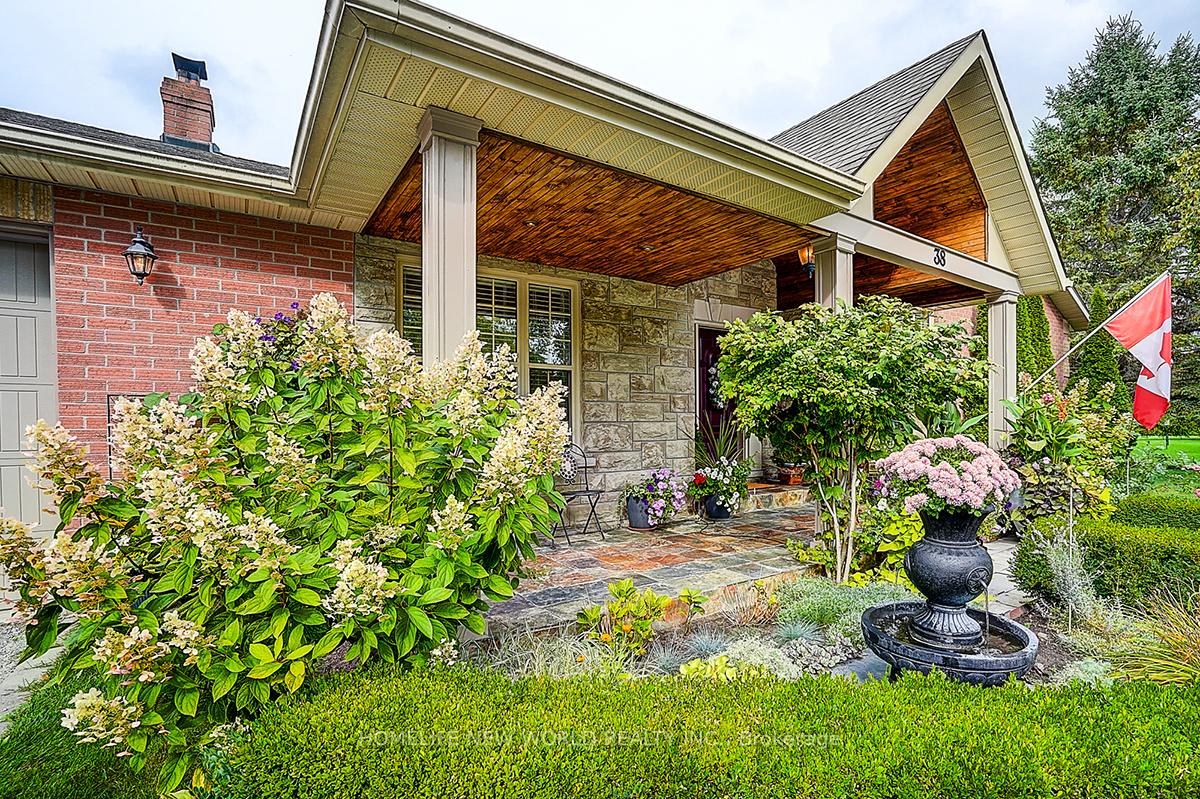 Photo 8 of 38 Audubon Way, Georgina, Baldwin — HOMEH