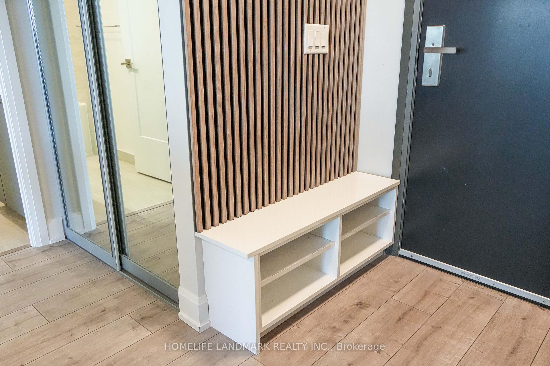 Photo 4 of Unit 308, 8 Water Walk Drive, Markham, Unionville — HOMEH