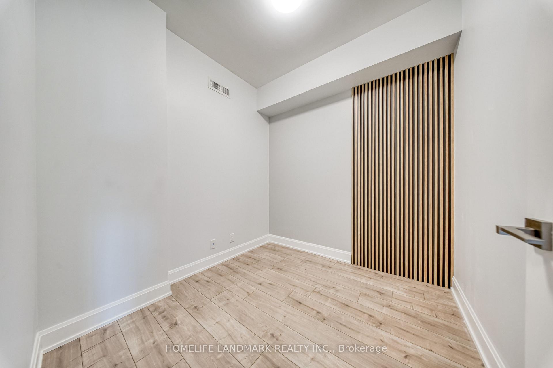 Photo 7 of Unit 308, 8 Water Walk Drive, Markham, Unionville — HOMEH