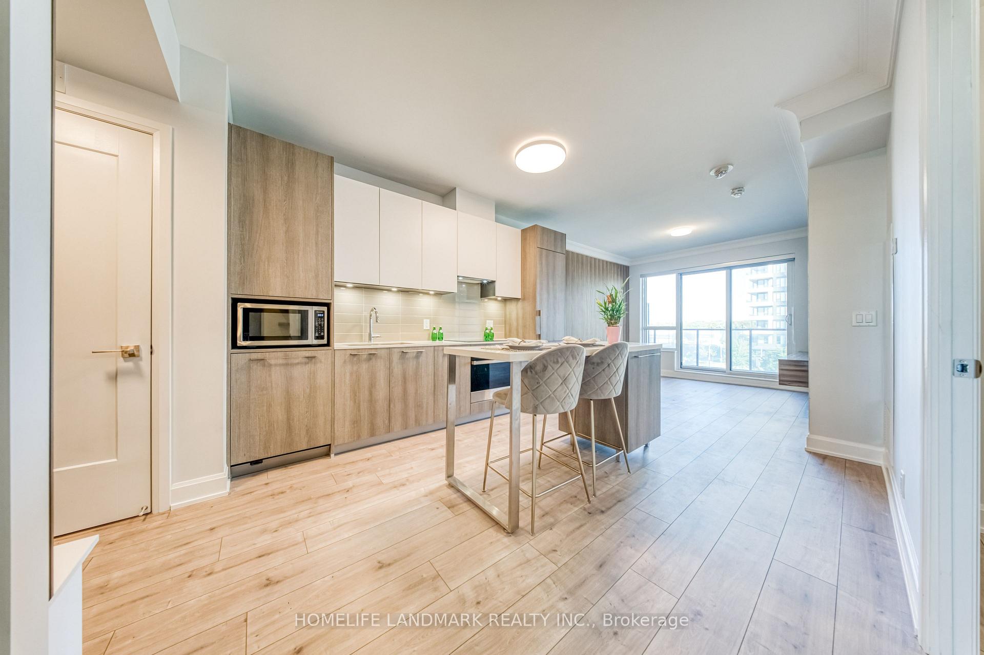 Photo 8 of Unit 308, 8 Water Walk Drive, Markham, Unionville — HOMEH