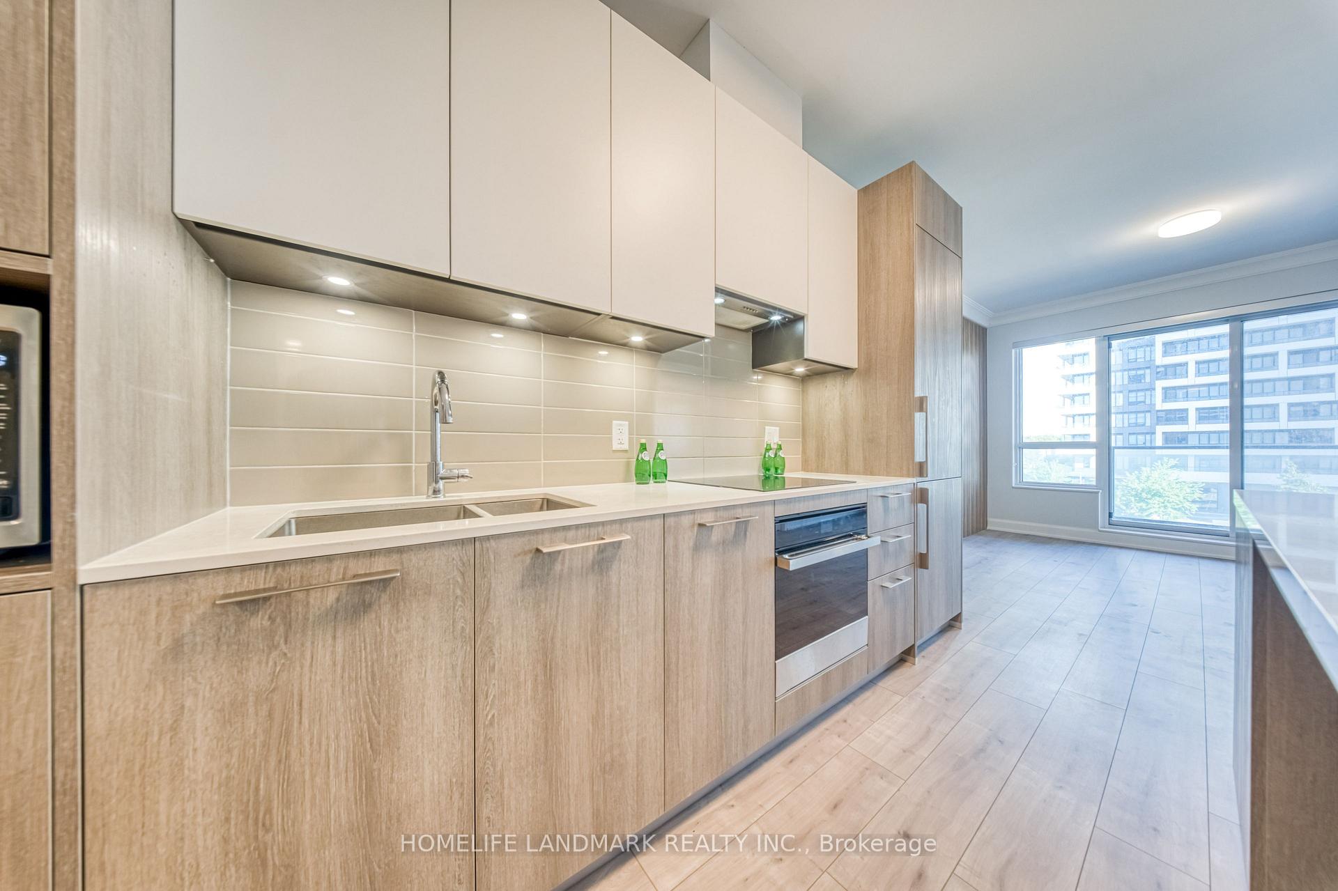 Photo 9 of Unit 308, 8 Water Walk Drive, Markham, Unionville — HOMEH