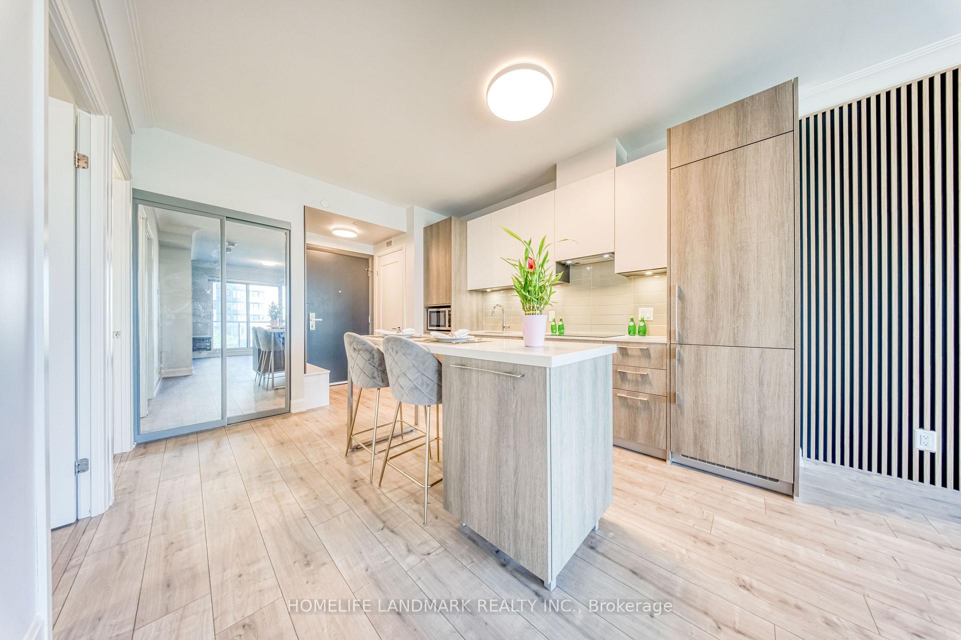 Photo 12 of Unit 308, 8 Water Walk Drive, Markham, Unionville — HOMEH