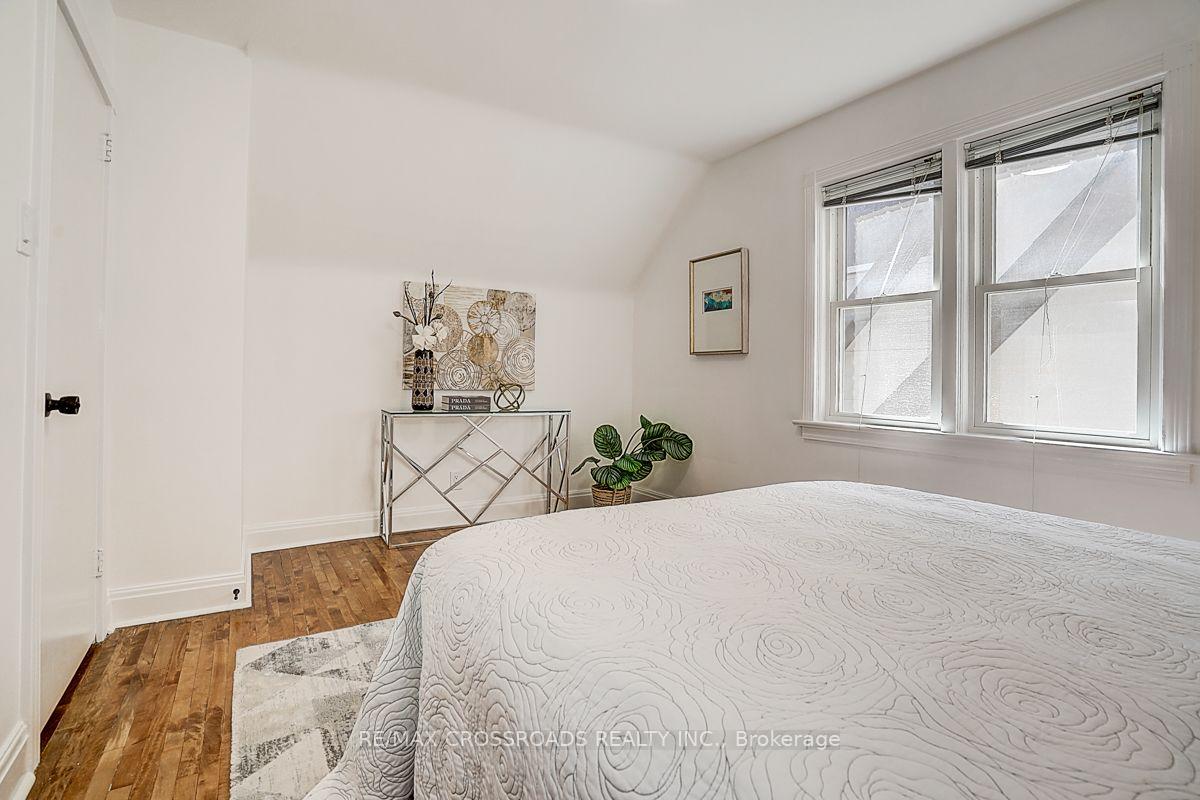 Photo 33 of 128 Leacrest Road, Toronto, Leaside — HOMEH