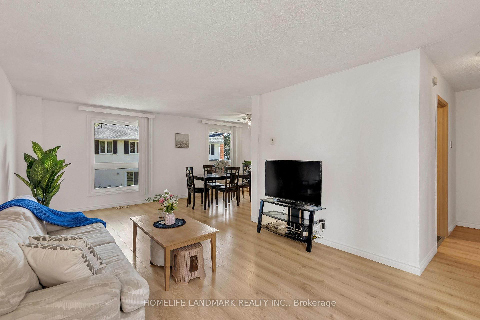 Photo 7 of Unit 2, 427 Keats Way, Waterloo, Beechwood West — HOMEH