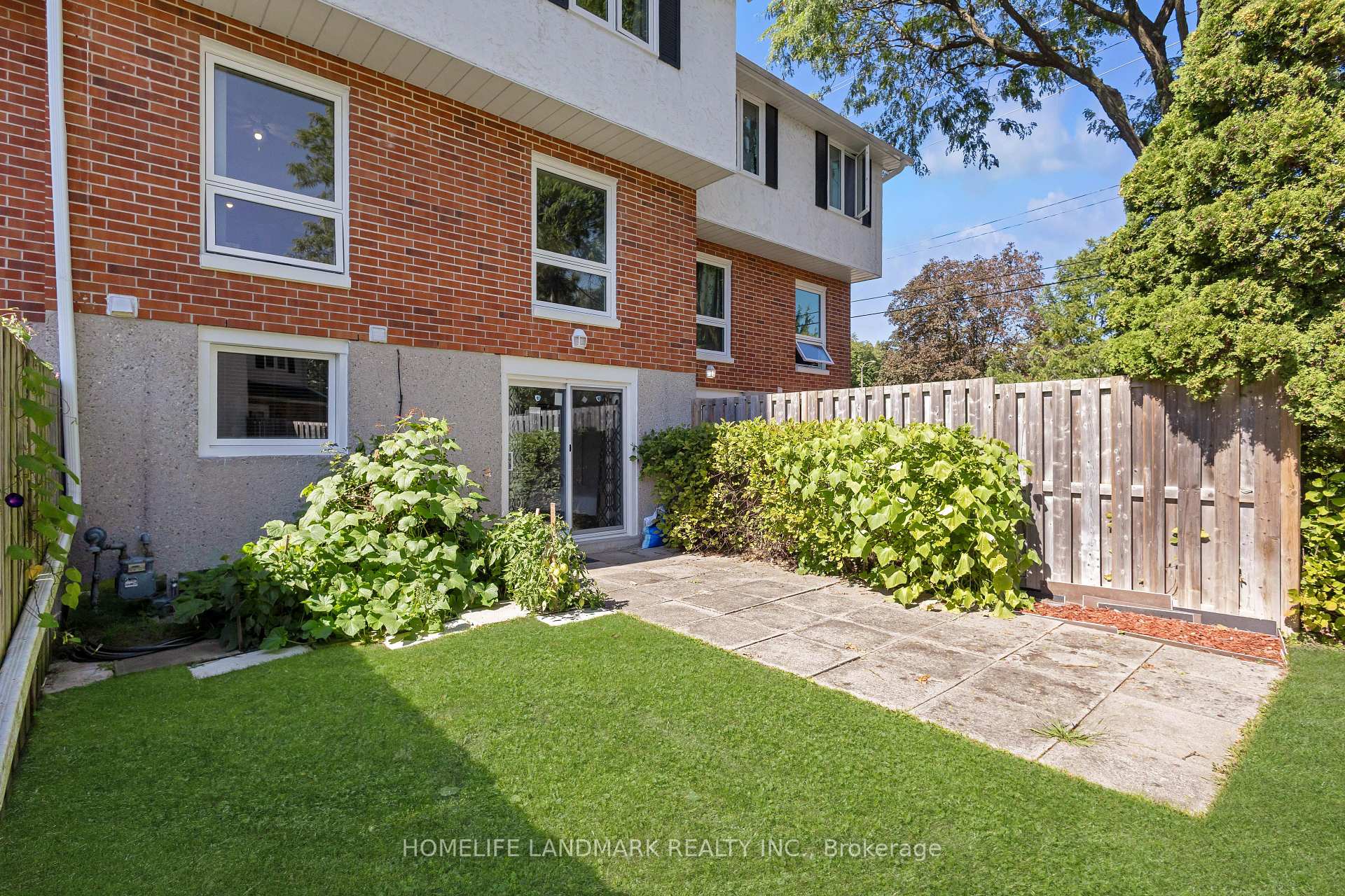 Photo 28 of Unit 2, 427 Keats Way, Waterloo, Beechwood West — HOMEH