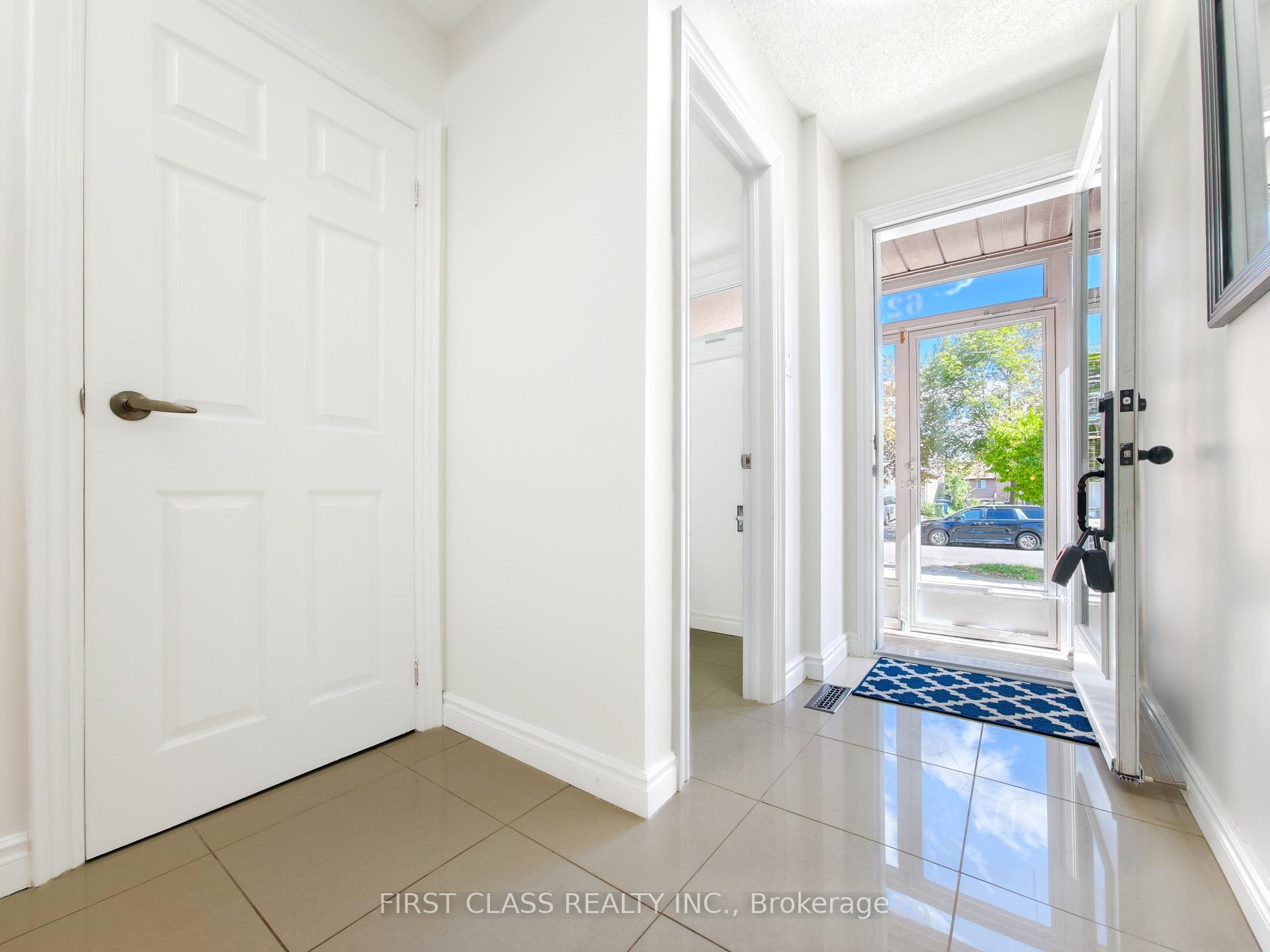 Photo 3 of 62 Muirlands Drive, Scarborough, Milliken — HOMEH