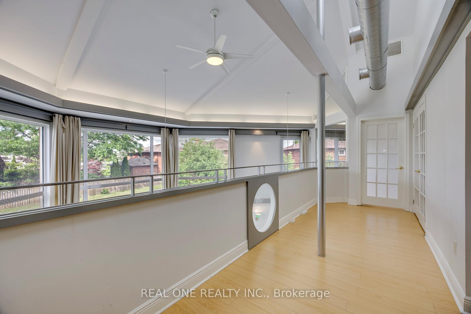 Photo 35 of 71 Stock Avenue, Etobicoke, Islington-City Centre West — HOMEH