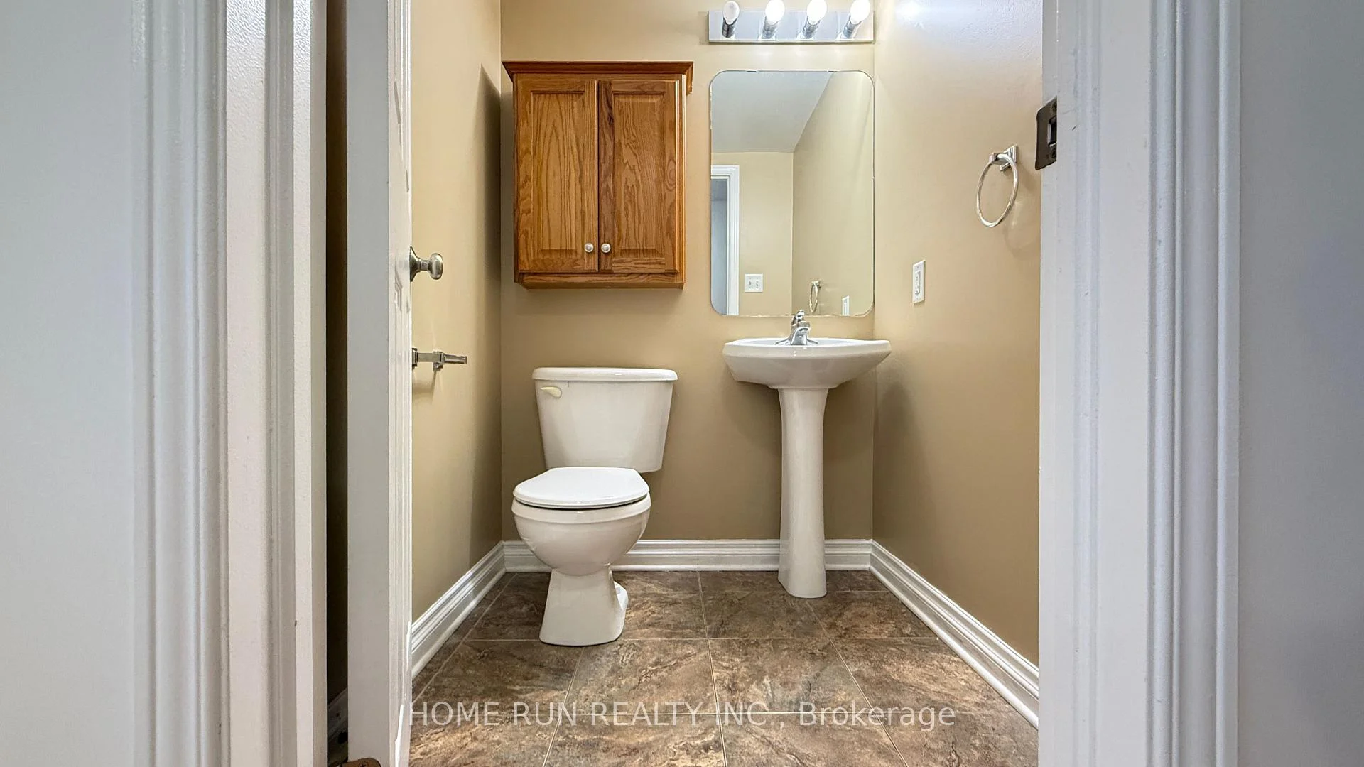 Photo 9 of 41 Brechin Crescent, Ottawa, Kanata - Morgan's Grant/South March — HOMEH