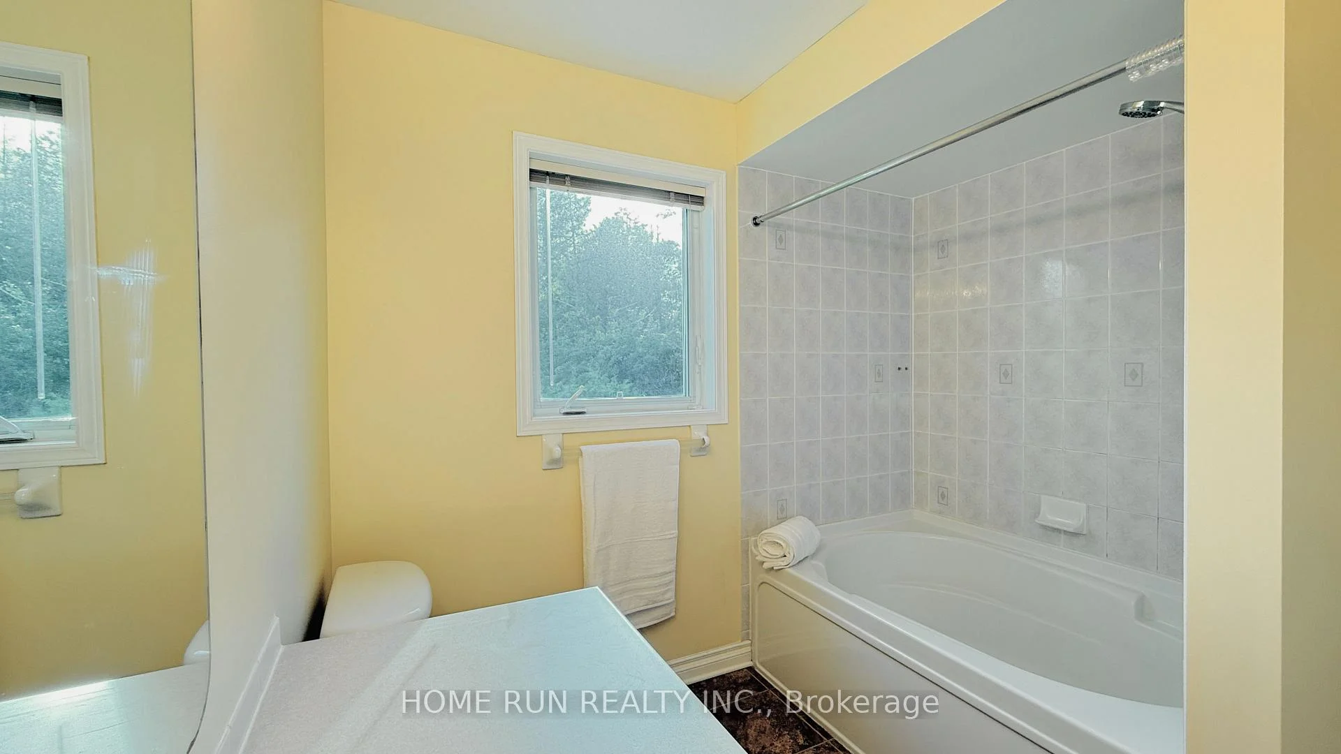 Photo 23 of 41 Brechin Crescent, Ottawa, Kanata - Morgan's Grant/South March — HOMEH