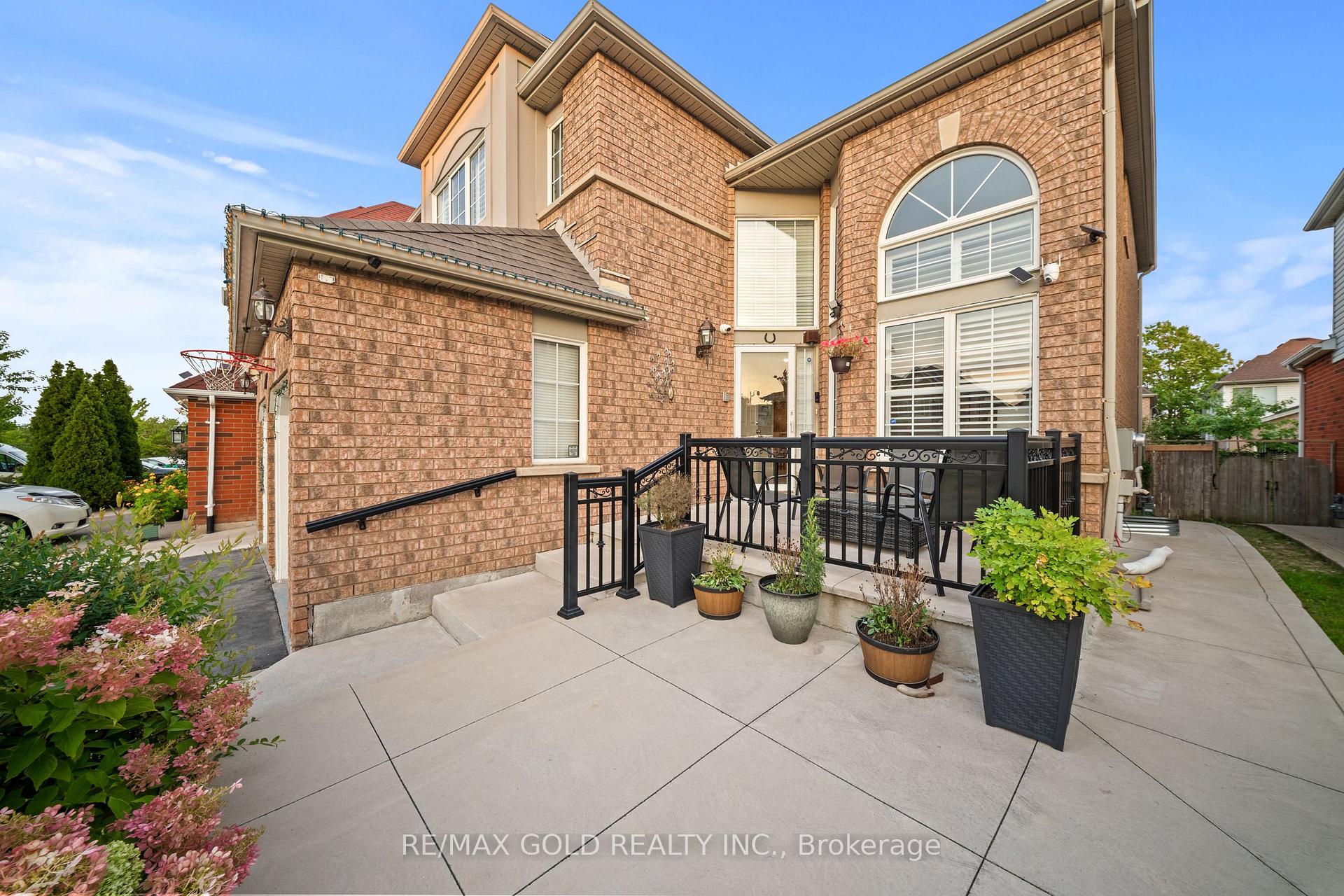Photo 4 of 9 Squirreltail Way, Brampton, Sandringham-Wellington — HOMEH