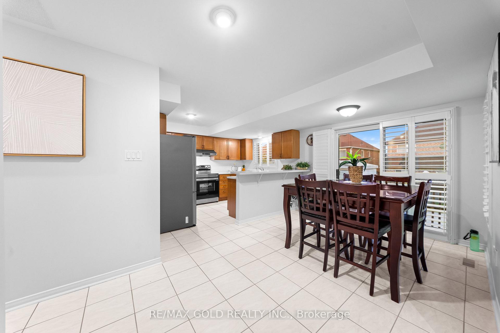 Photo 15 of 9 Squirreltail Way, Brampton, Sandringham-Wellington — HOMEH