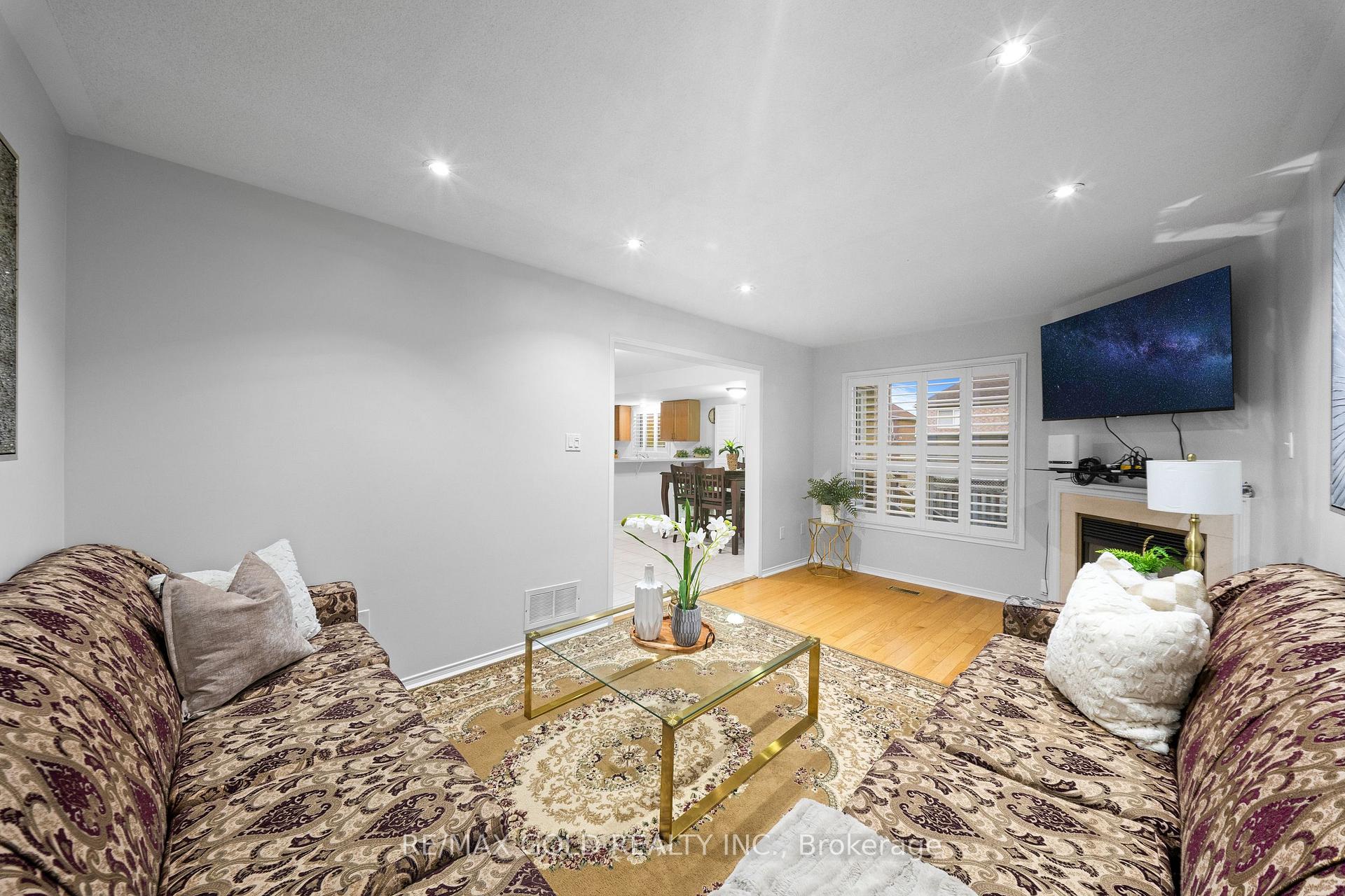 Photo 19 of 9 Squirreltail Way, Brampton, Sandringham-Wellington — HOMEH