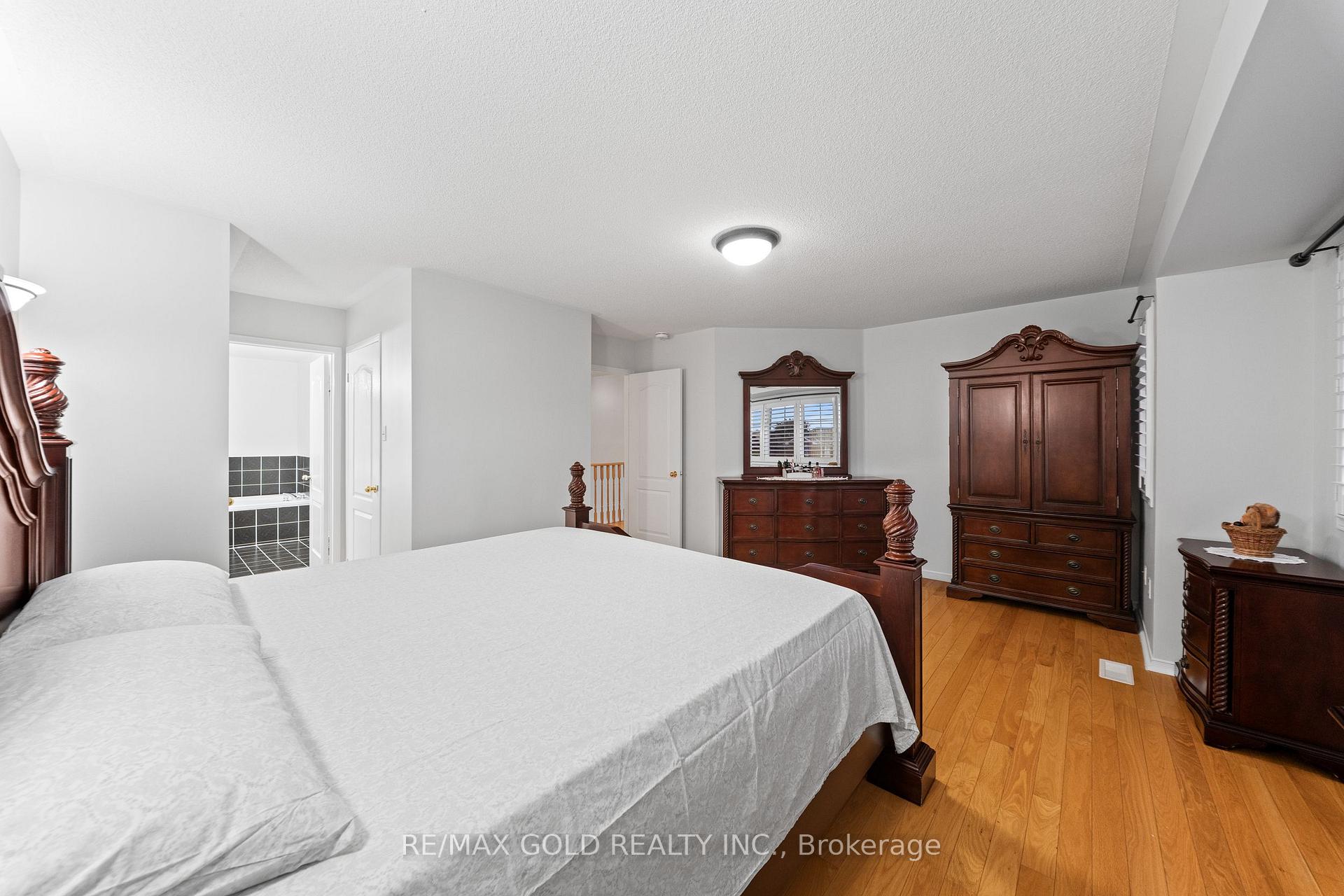 Photo 26 of 9 Squirreltail Way, Brampton, Sandringham-Wellington — HOMEH