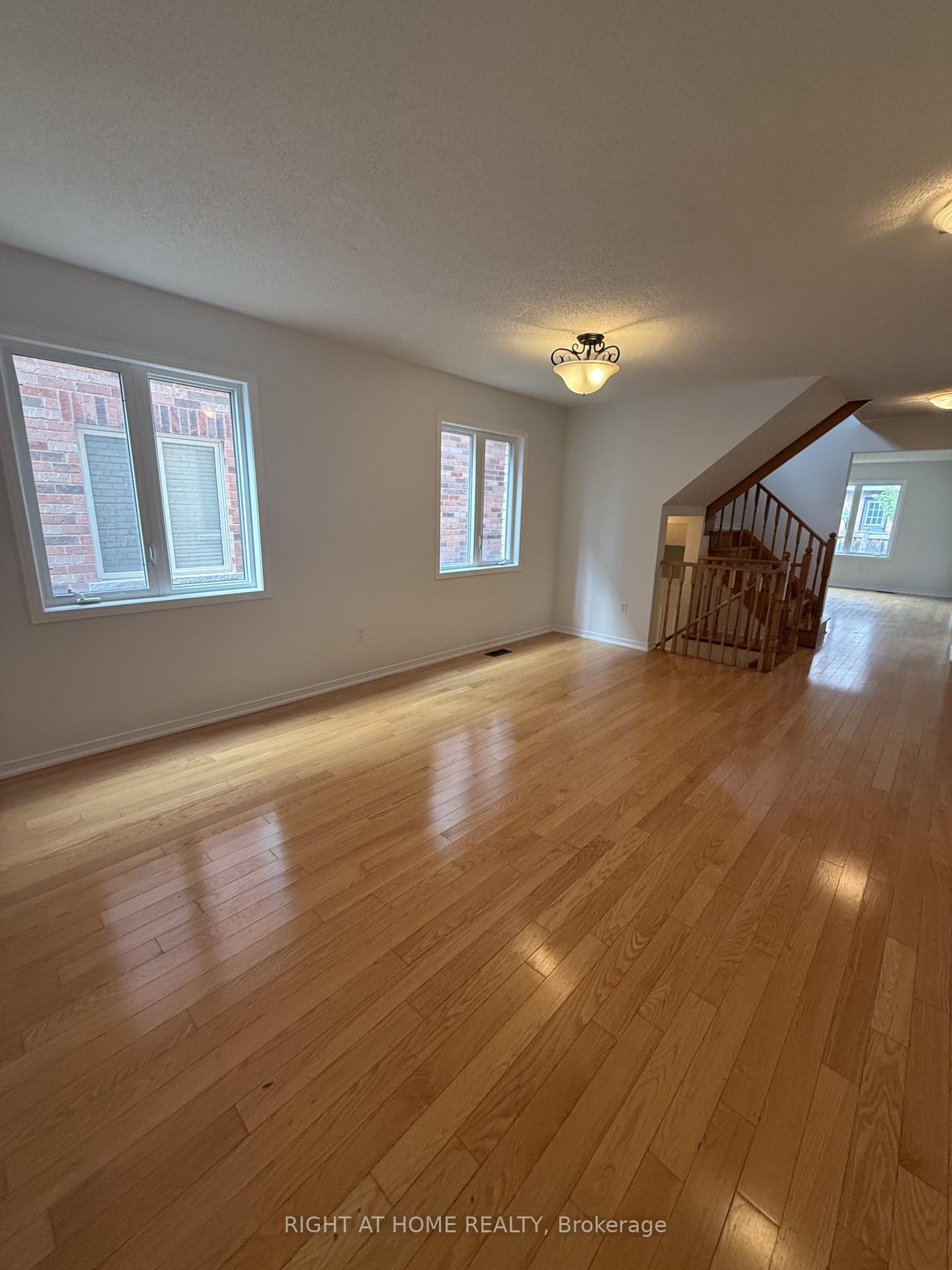 Photo 7 of 427 Chandler Crescent, Milton, Scott — HOMEH